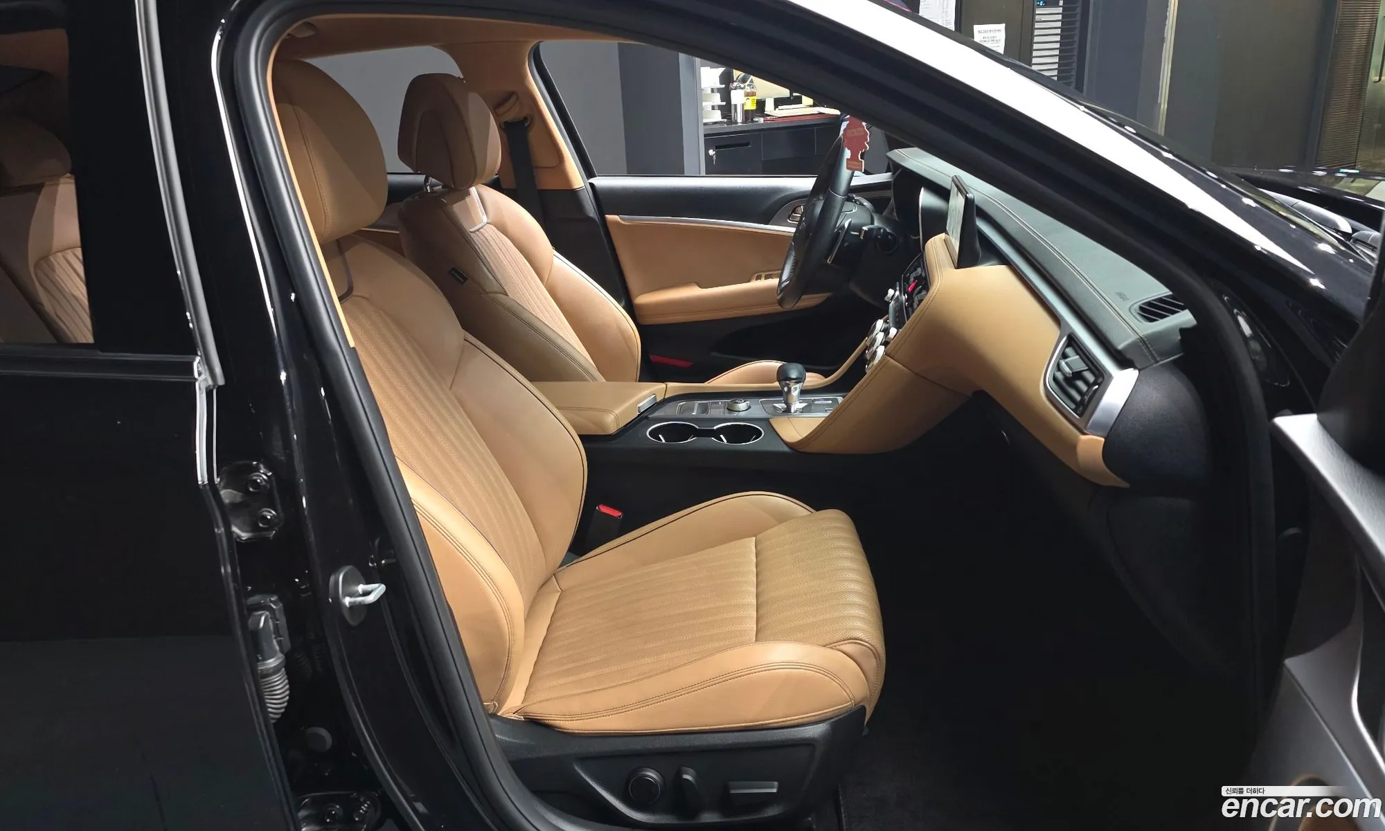 Genesis G70 2021 — 2