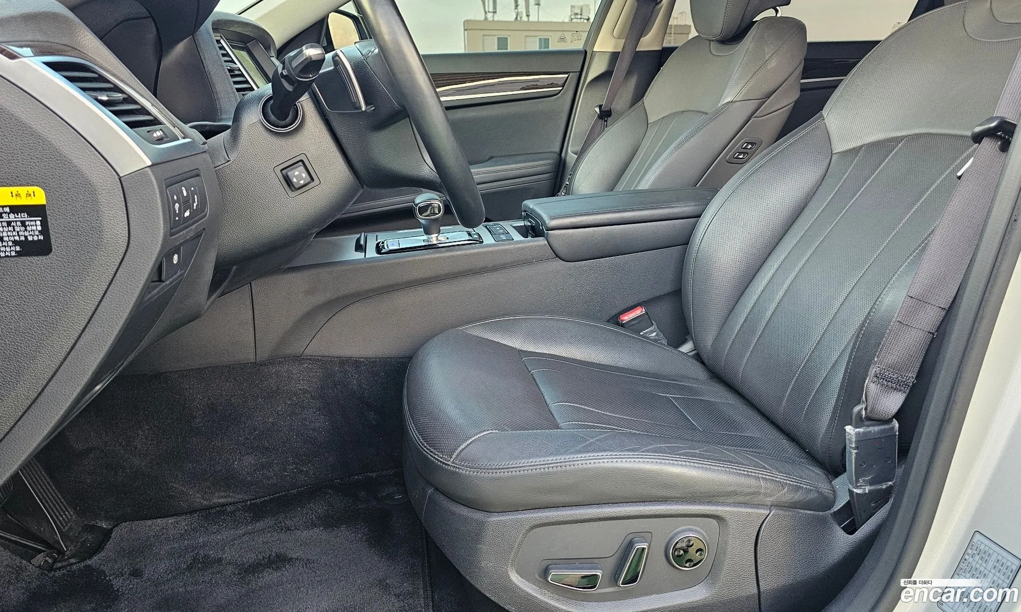 Genesis G80 2017 — 12