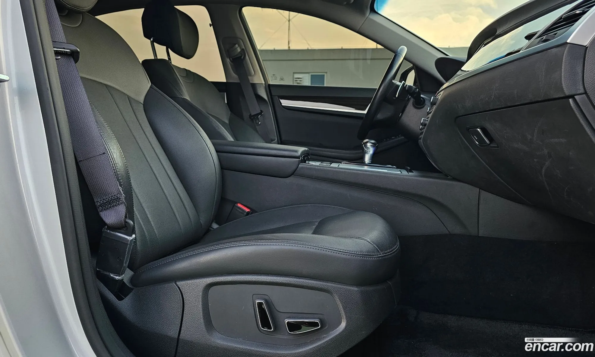 Genesis G80 2017 — 8