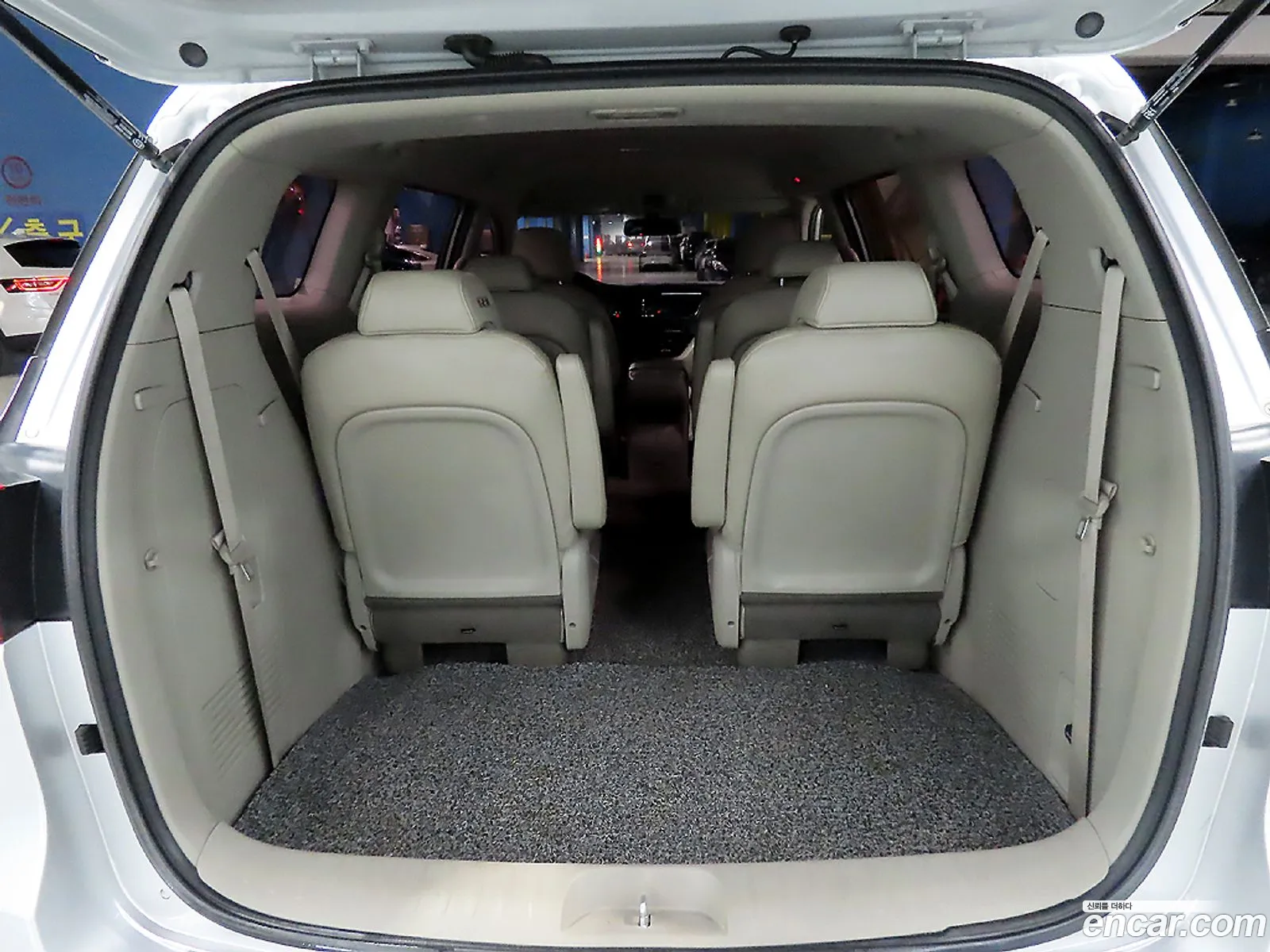 Kia Carnival 2015 — 5