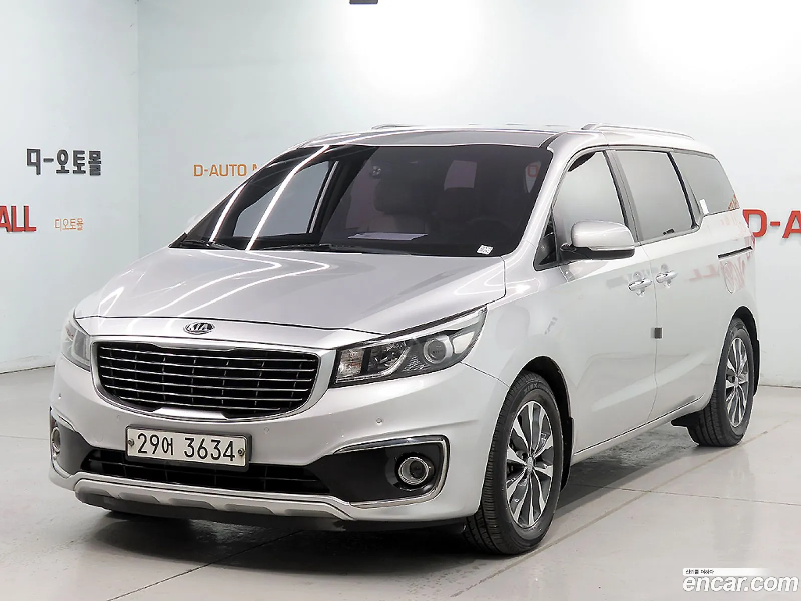 Kia Carnival 2015 — 3