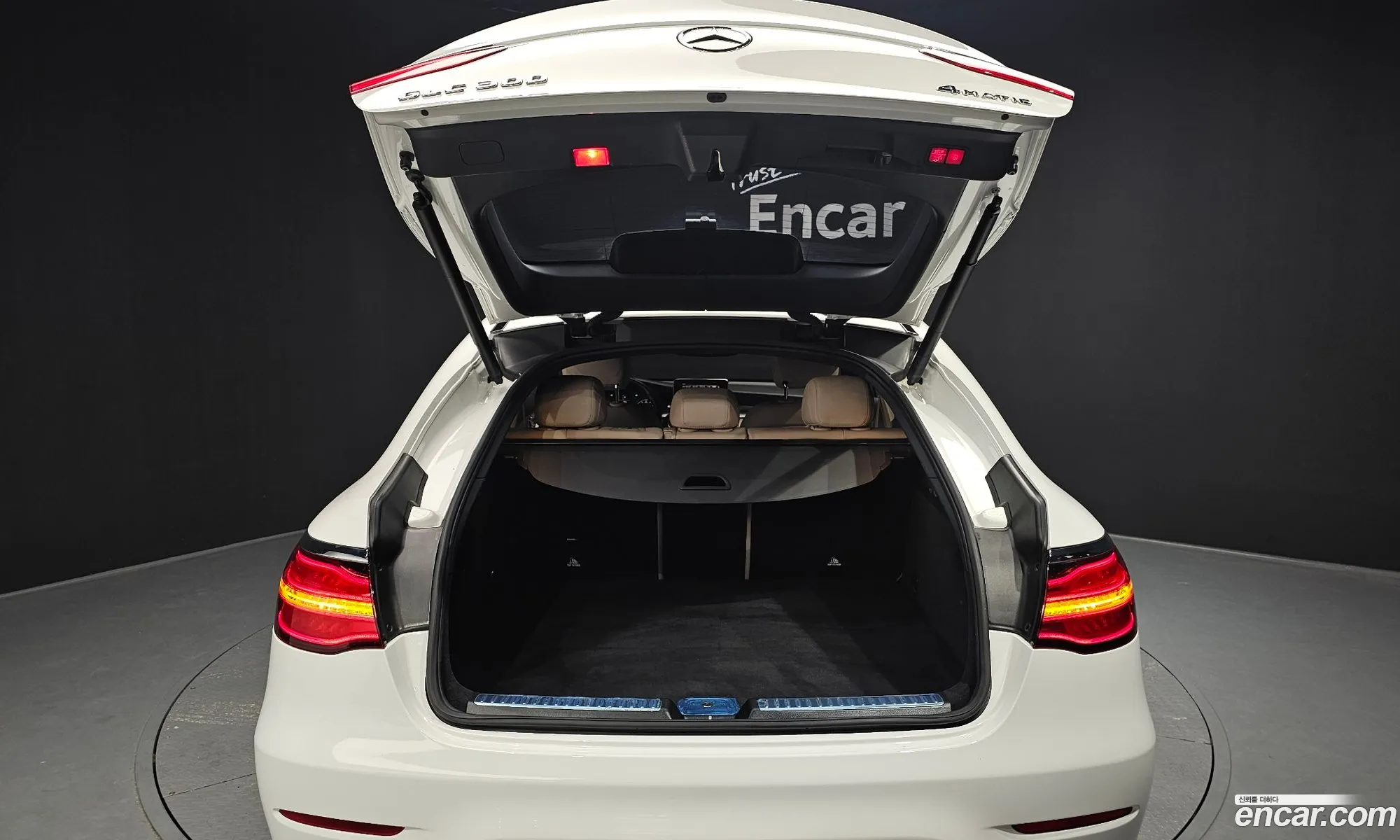 Mercedes-Benz GLC-Class X253 2019 — 29