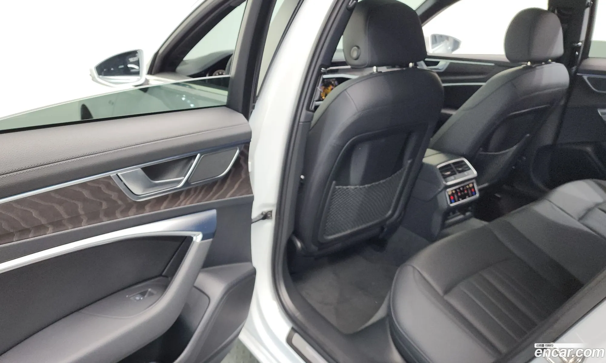 Audi A6 2022 WAUZZZF2 — 17