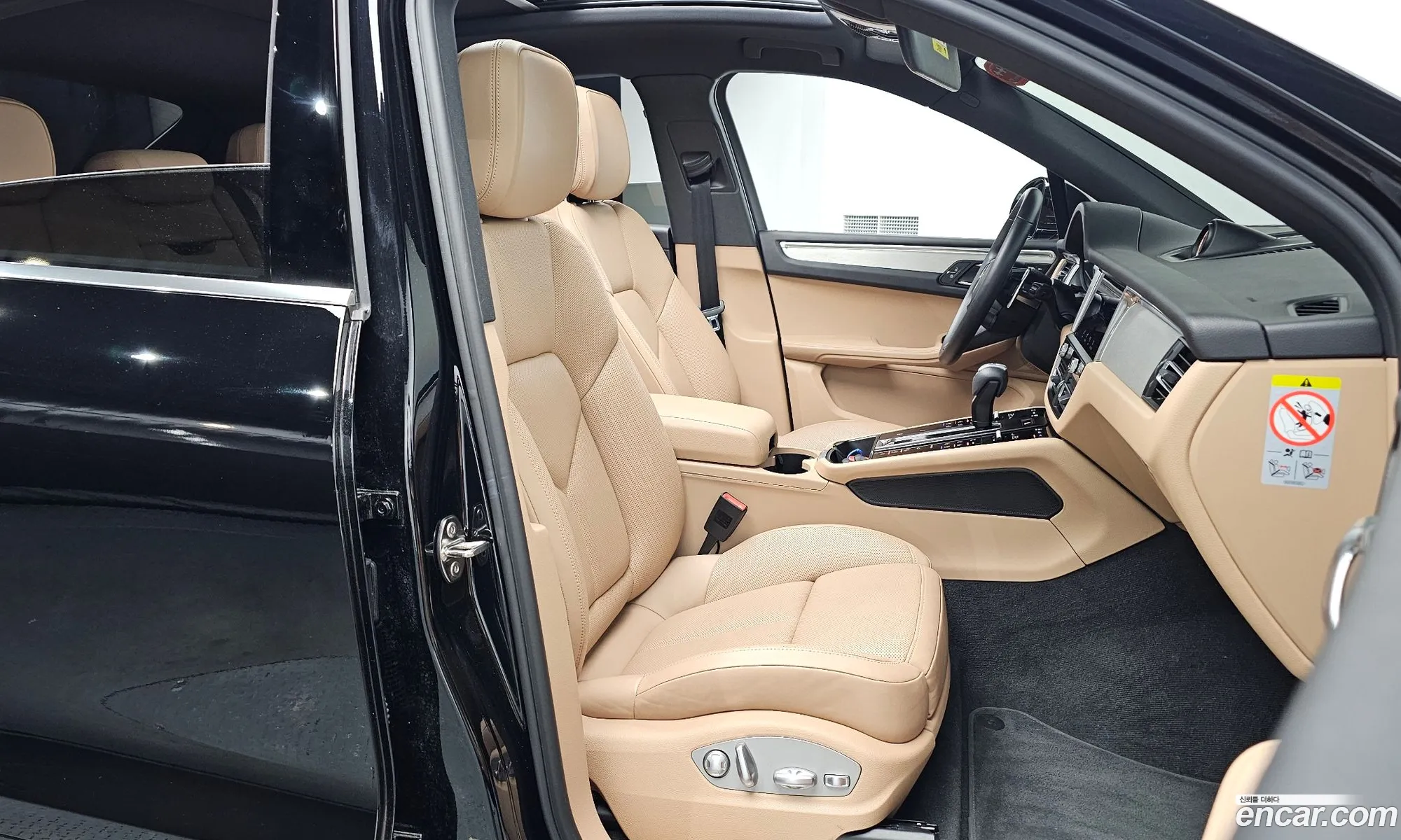 Porsche Macan 2022 WP1AG2956NLB35210 — 37