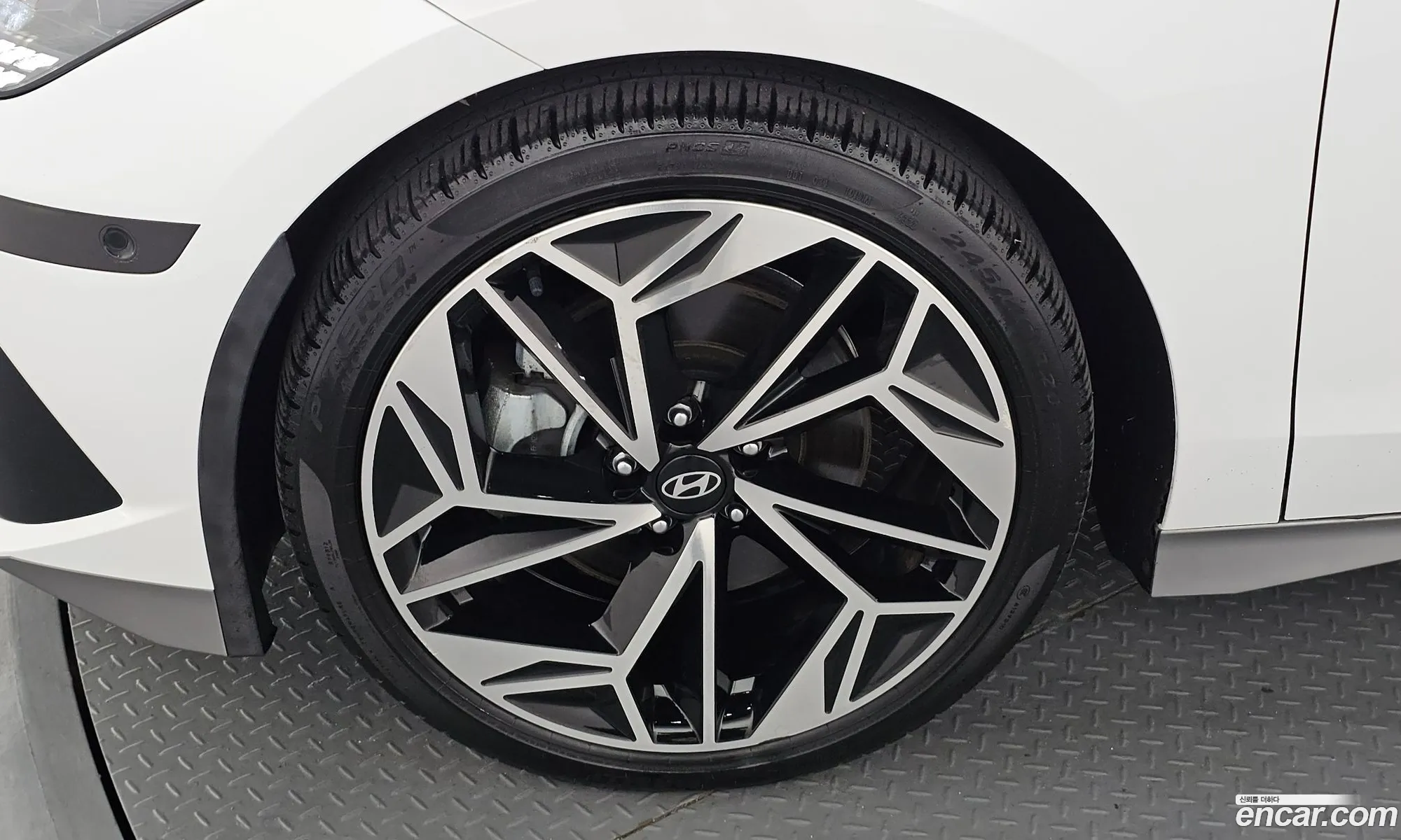 Hyundai Ioniq 6 2022 — 25