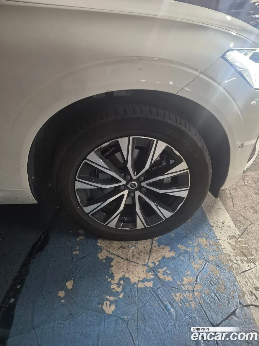 Volvo XC60 2023 — 16