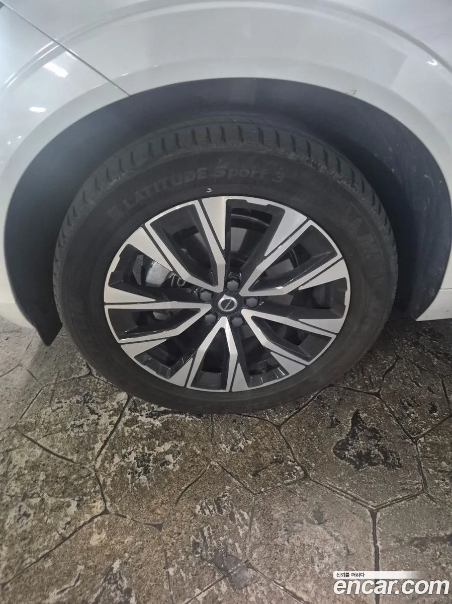 Volvo XC60 2023 — 13