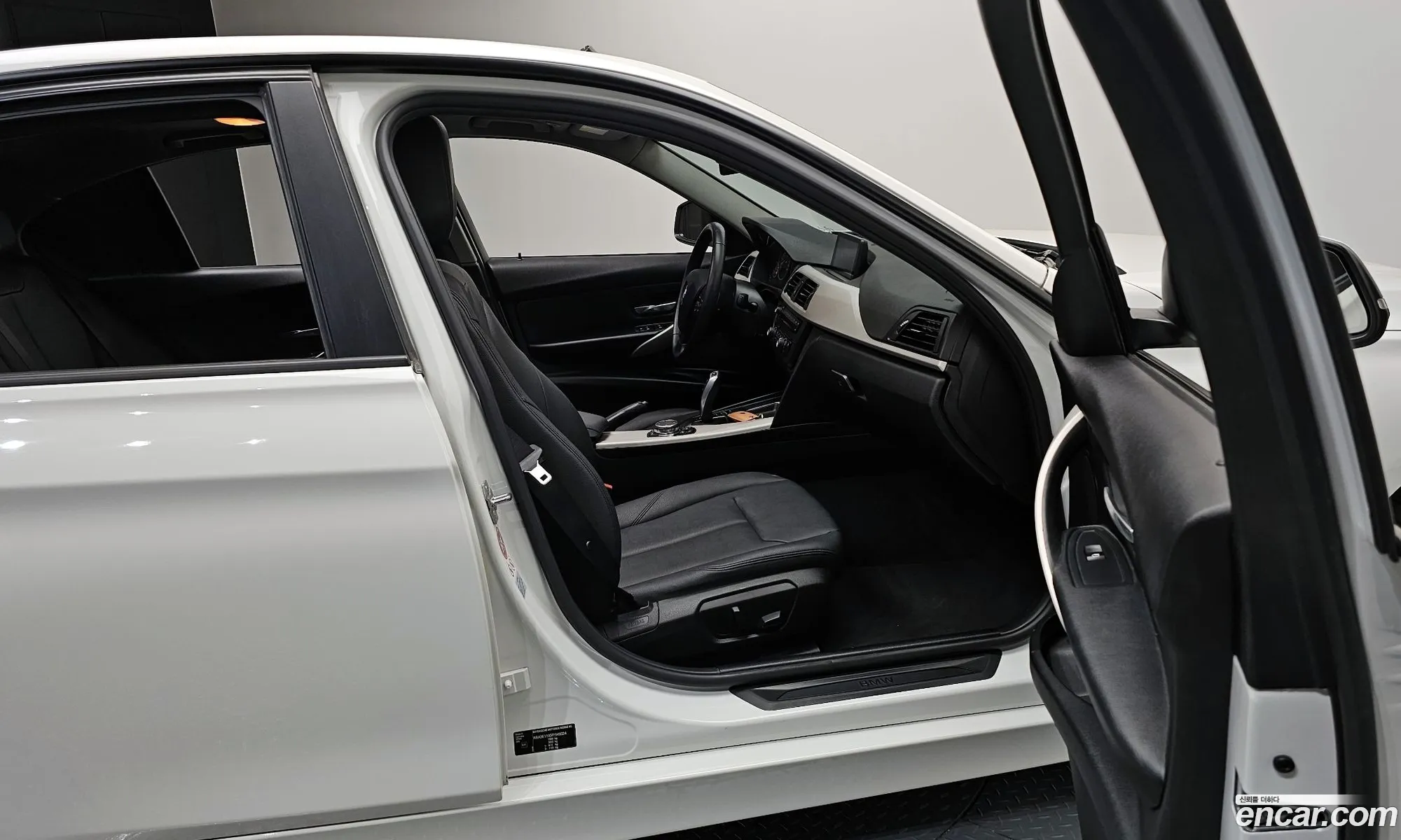 BMW 3 Series 2015 — 16