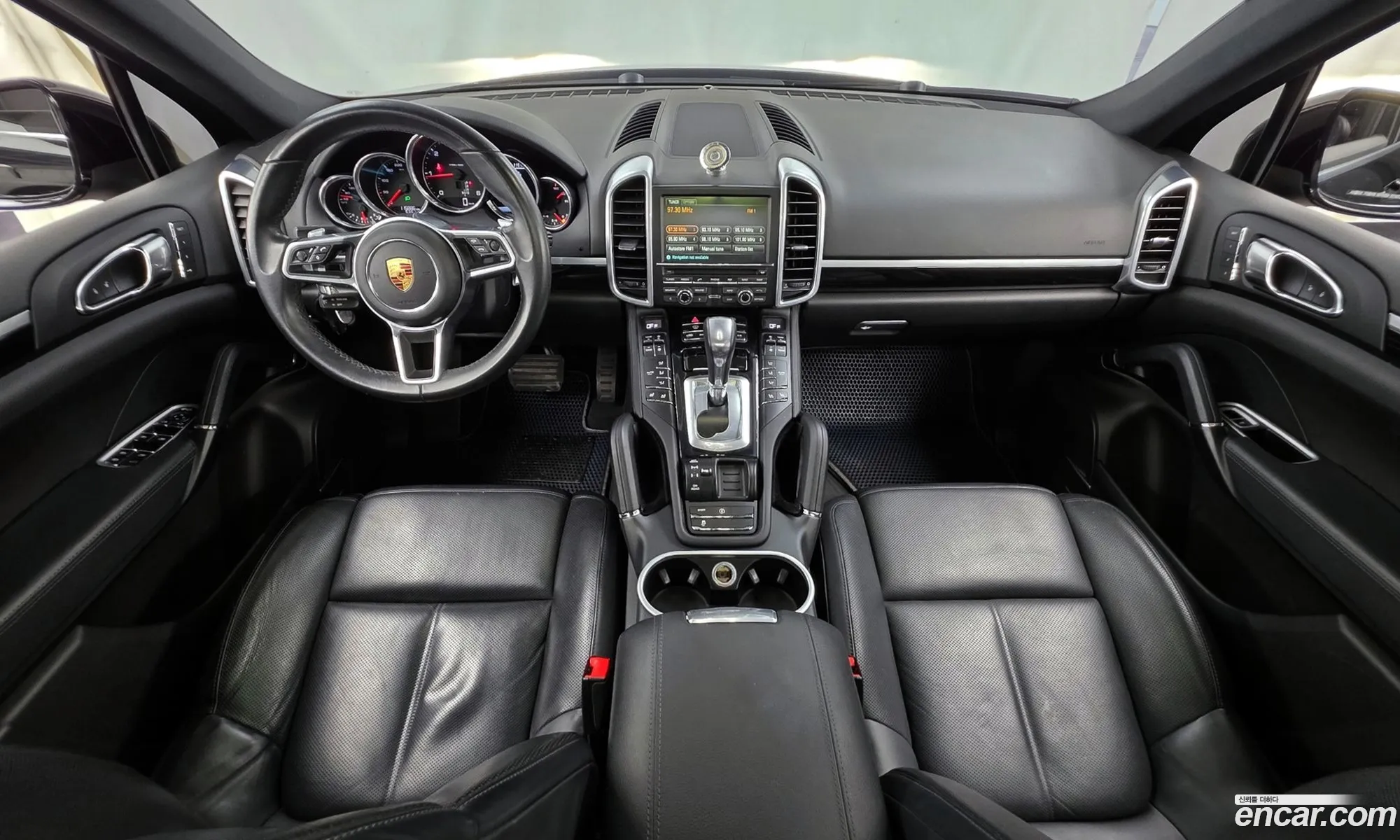 Porsche Cayenne 2016 WP1AF2928GKA49379 — 19