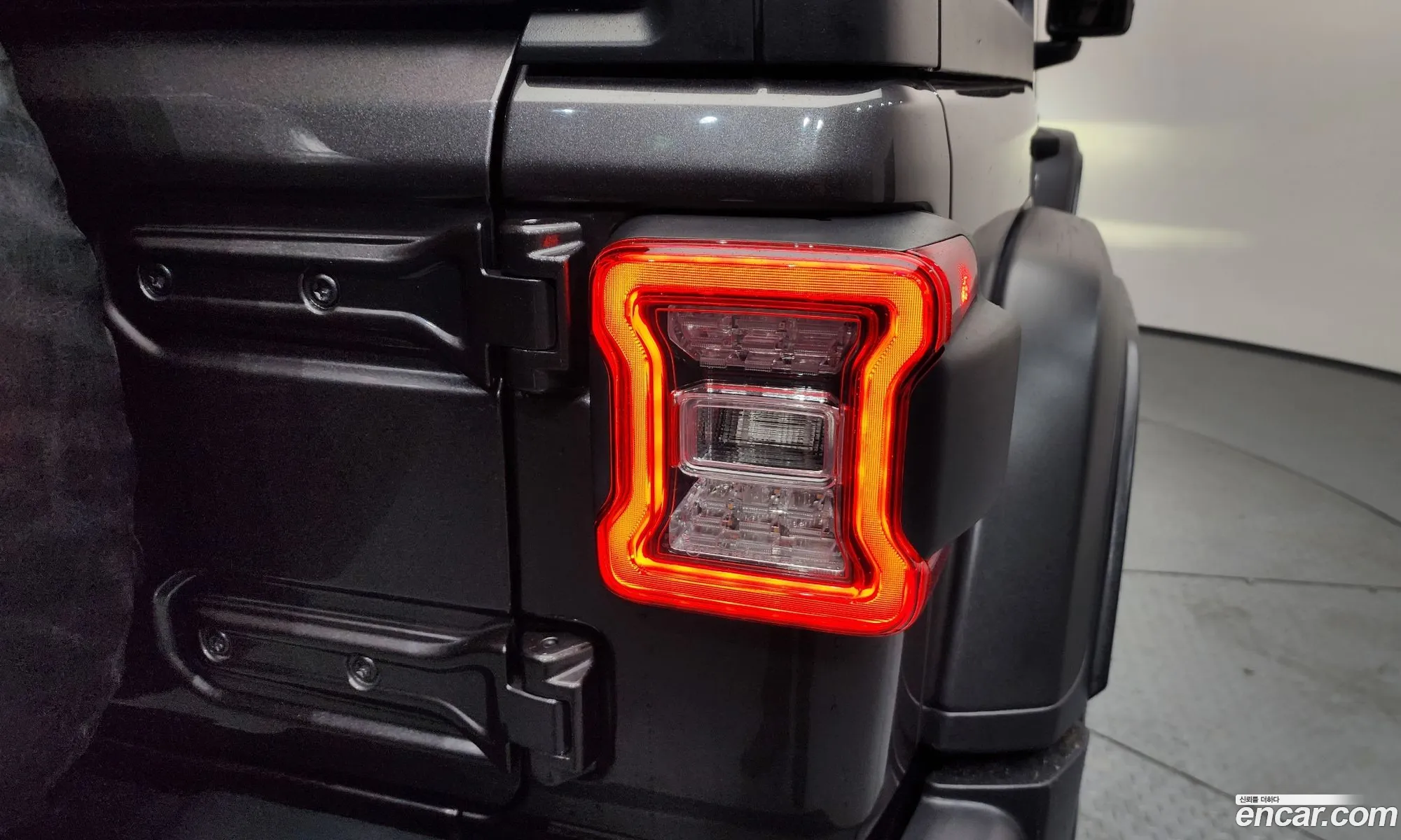 Jeep Wrangler 2020 — 20