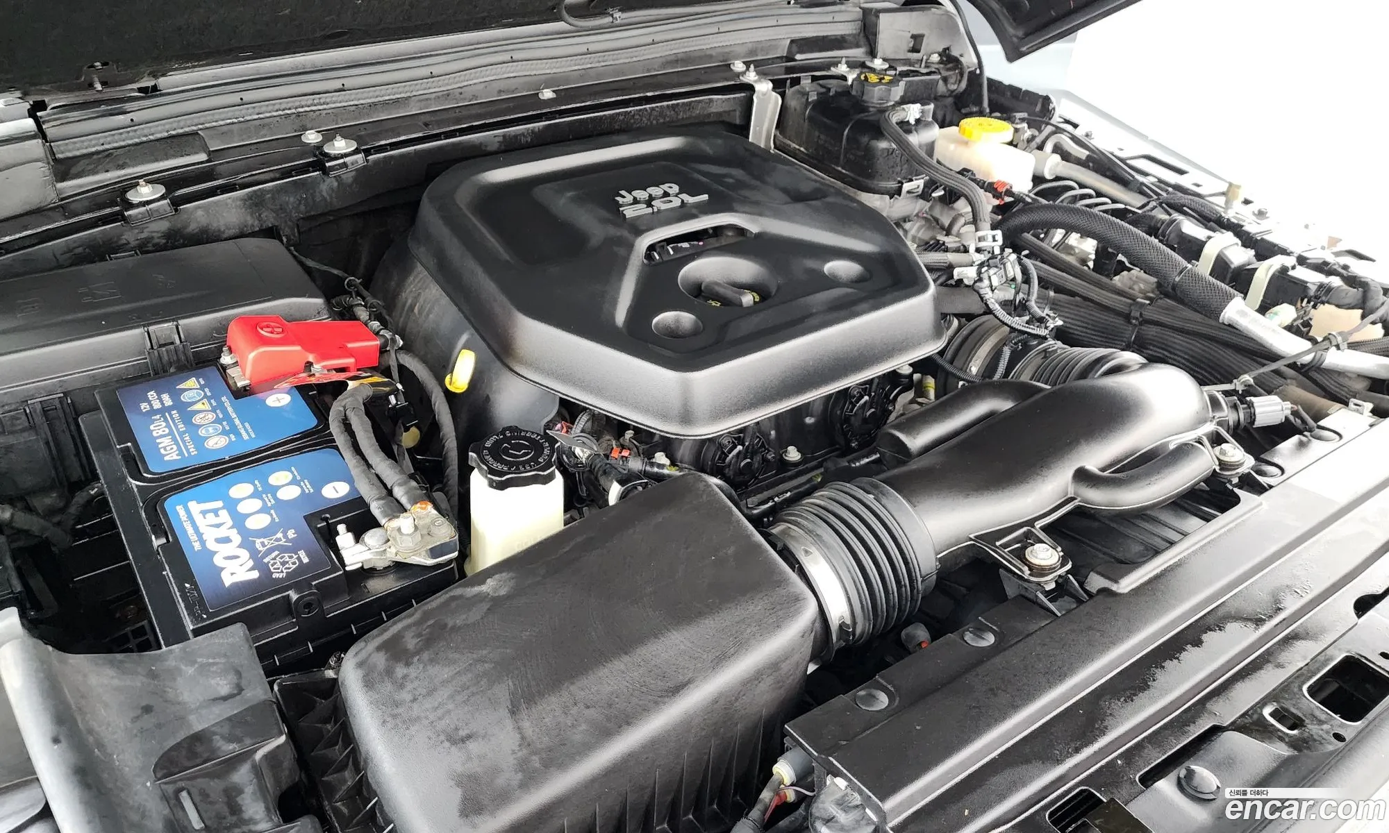 Jeep Wrangler 2020 — 32