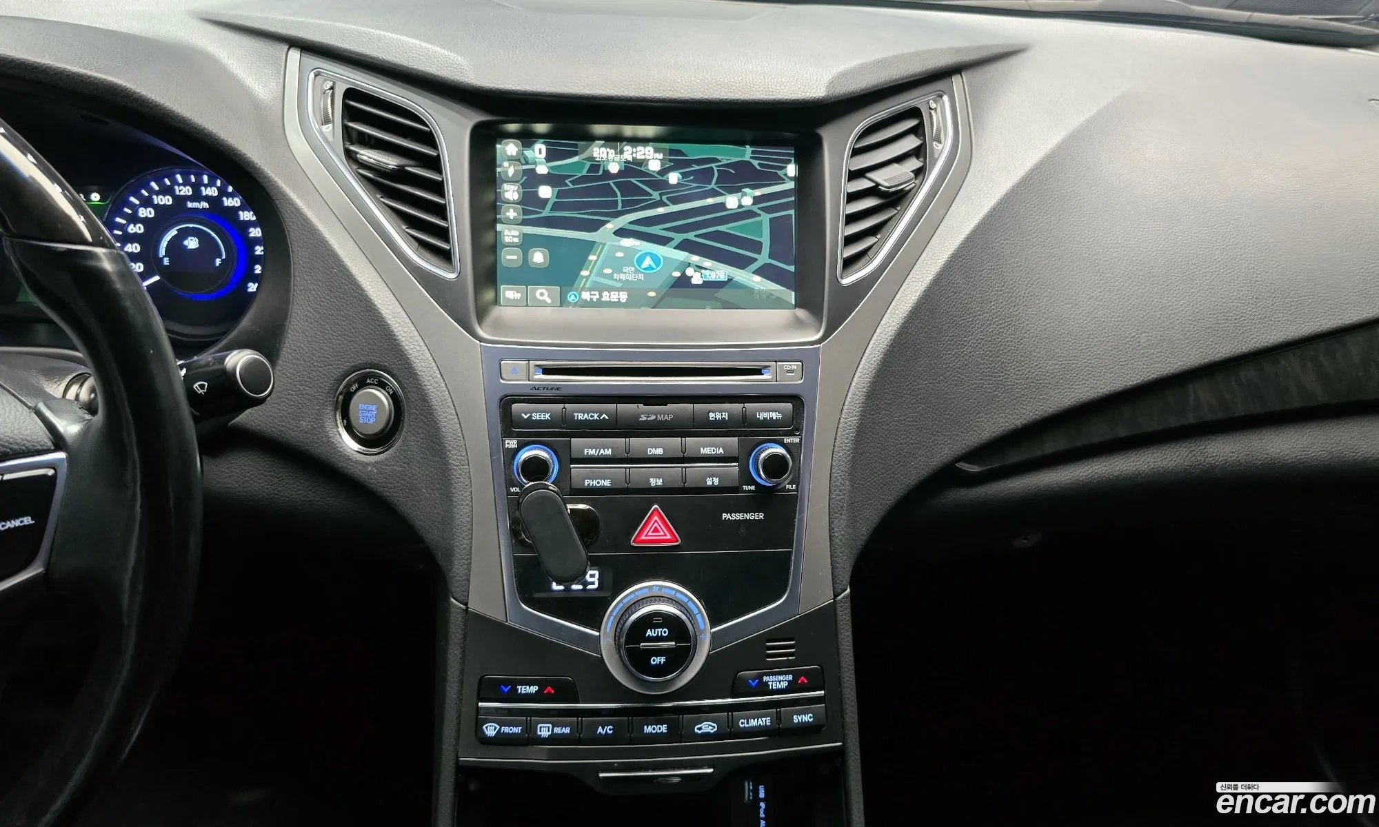 Hyundai Grandeur HG 2015 — 23