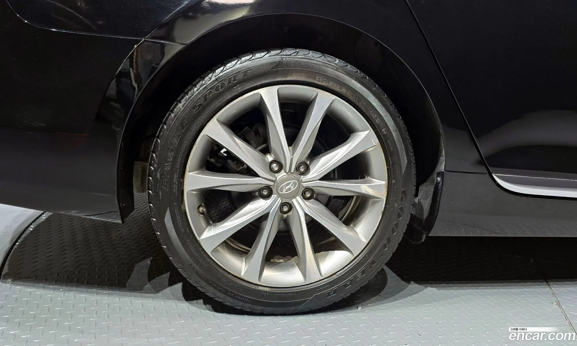 Hyundai Grandeur HG 2015 — 3
