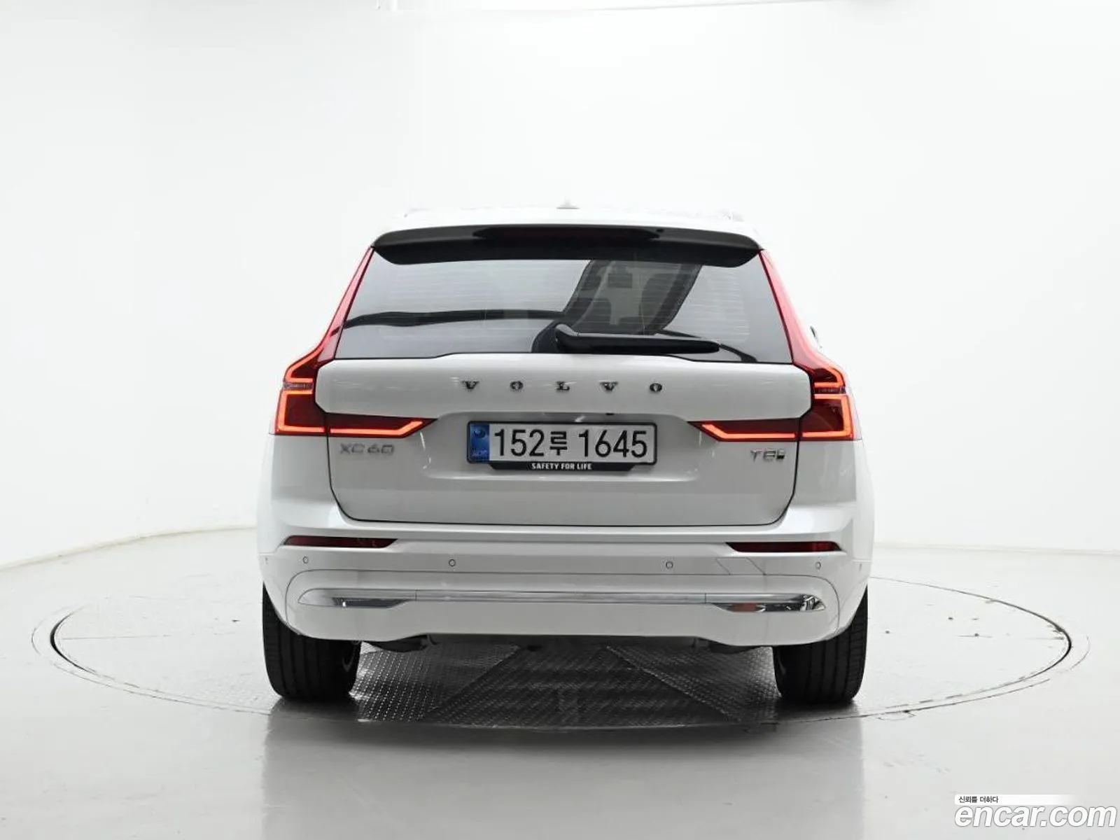 Volvo XC60 2025 — 4
