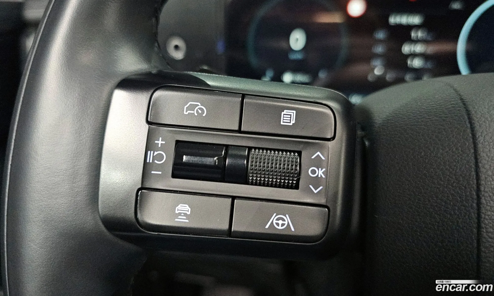 Hyundai Santa Fe 2023 — 24