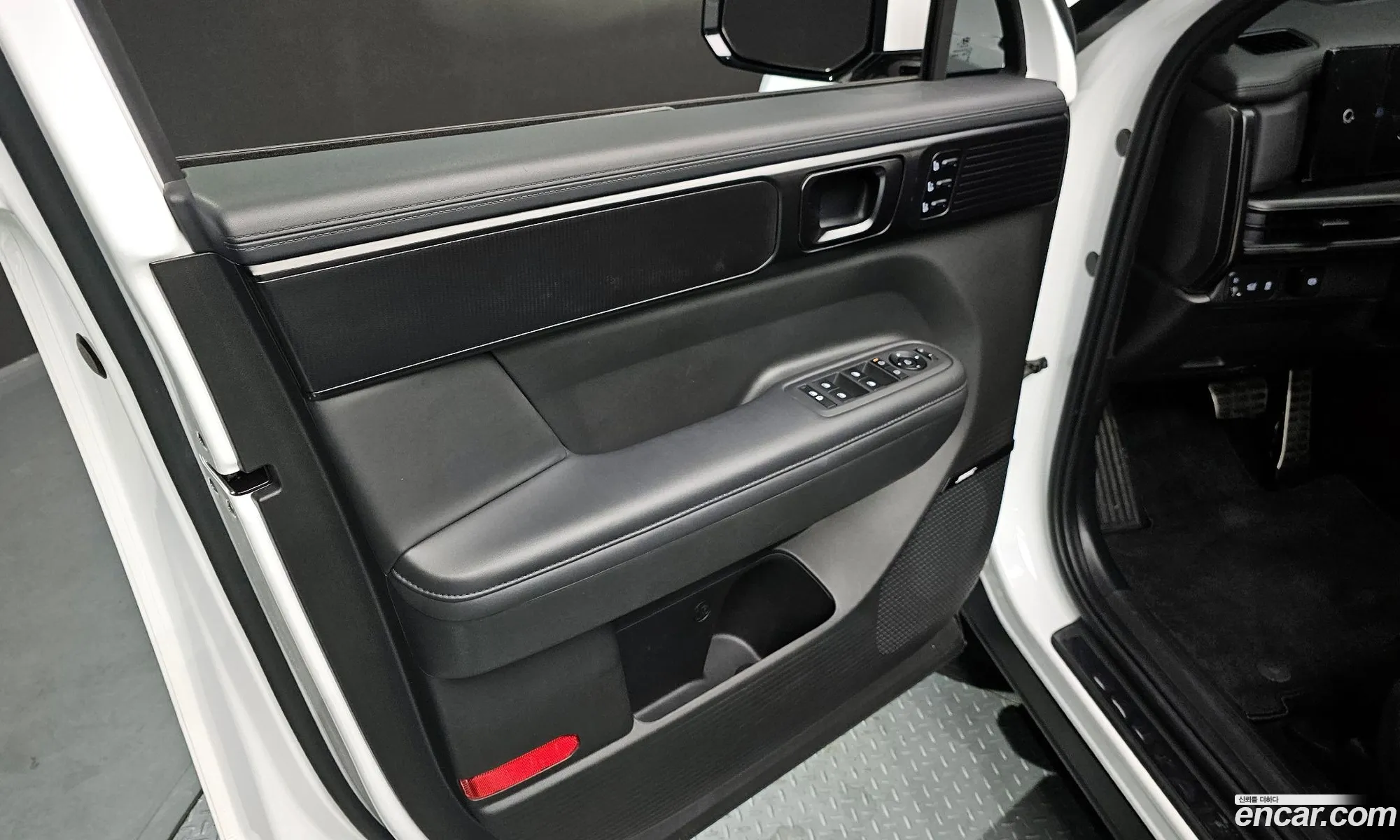 Hyundai Santa Fe 2023 — 12