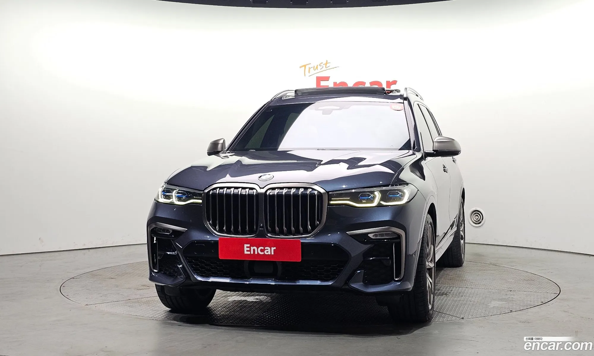BMW X7 2021 — 10
