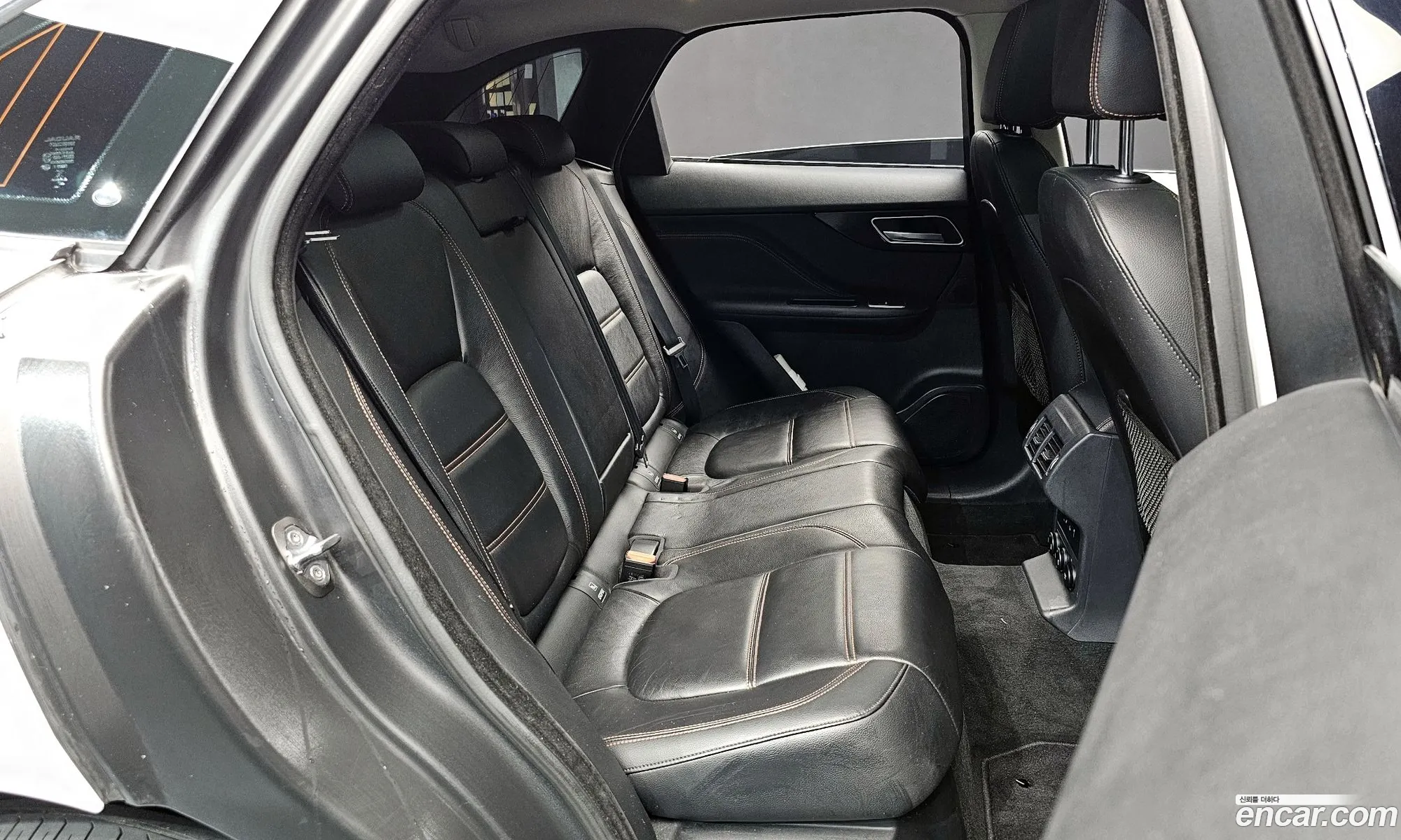 Jaguar F-Pace 2018 SADCA2BN2JA297707 — 17