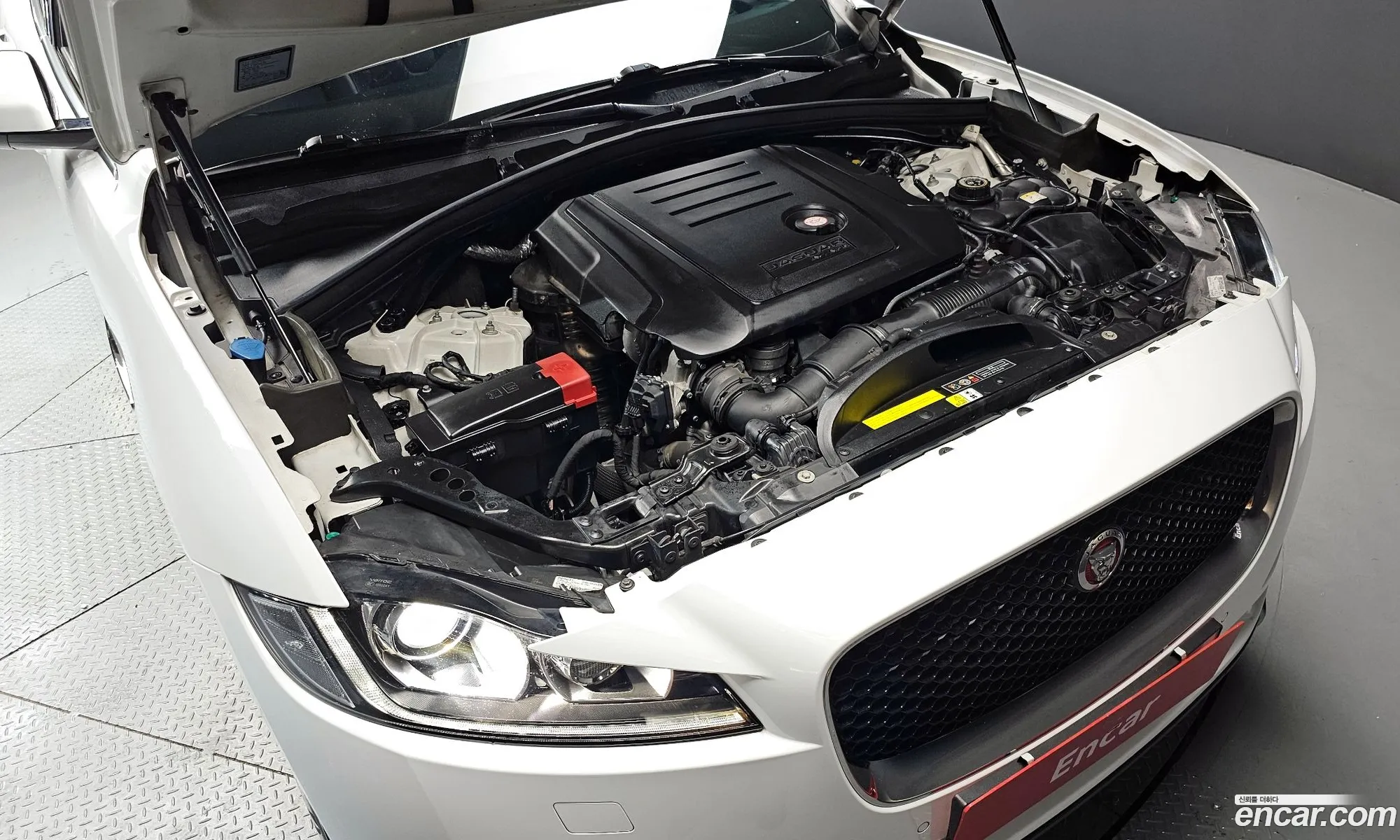 Jaguar F-Pace 2018 SADCA2BN2JA297707 — 12