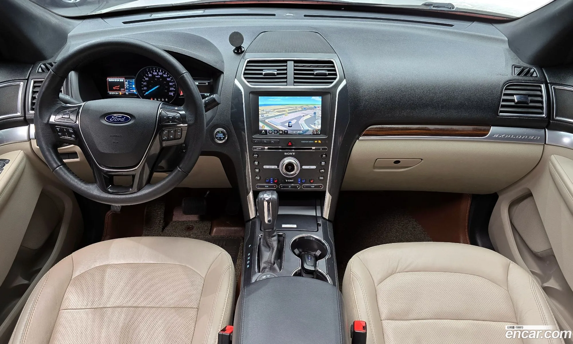 Ford Explorer 2018 1FM5K8FH1JGB23984 — 10