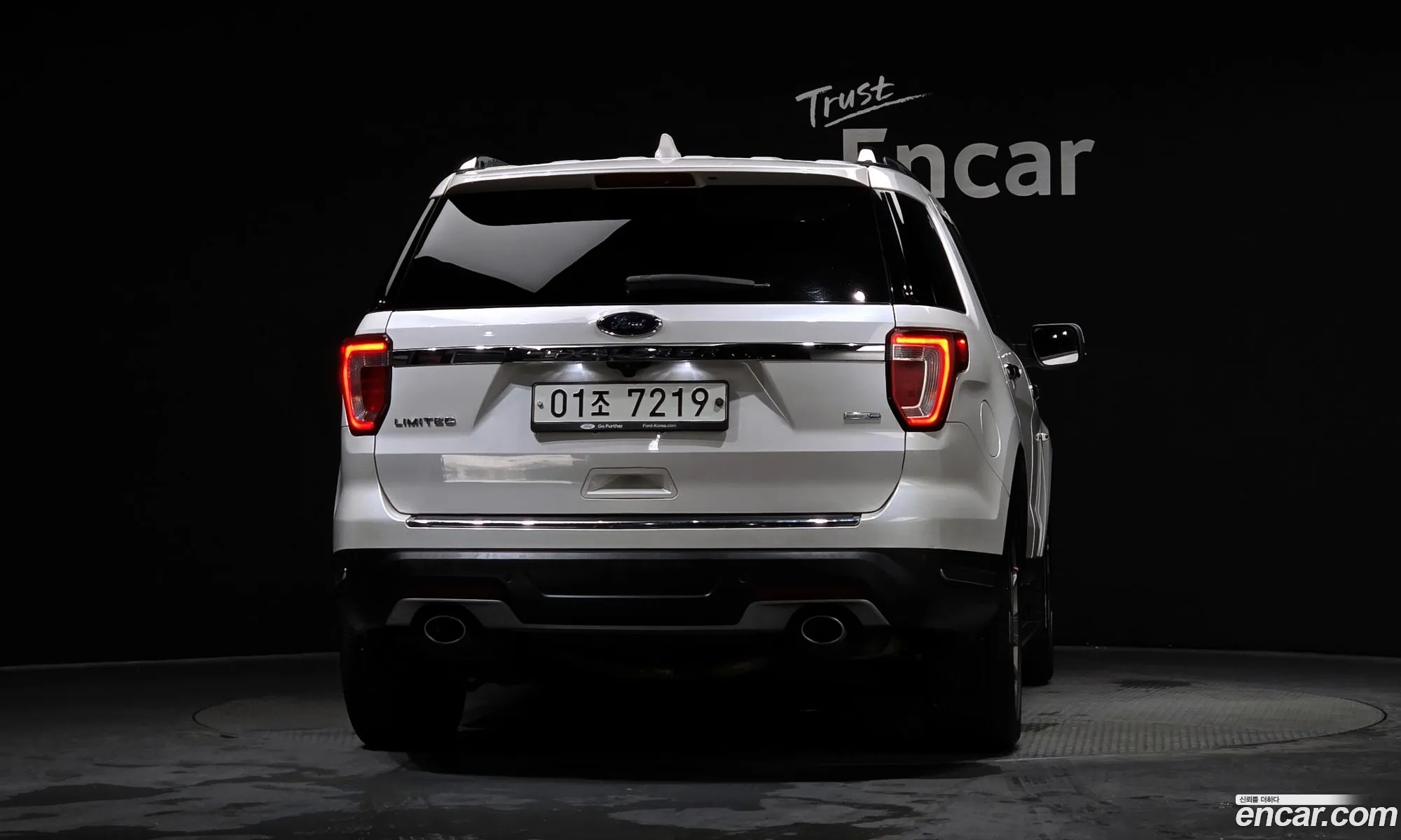 Ford Explorer 2018 1FM5K8FH1JGB23984 — 34