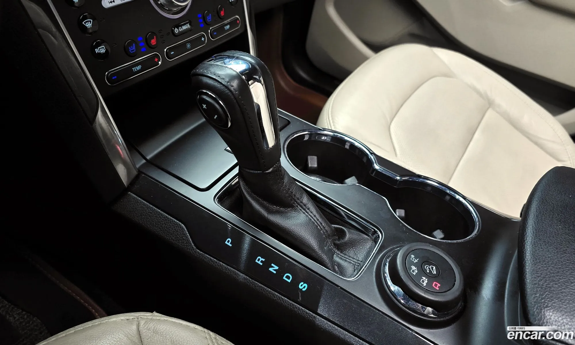 Ford Explorer 2018 1FM5K8FH1JGB23984 — 35