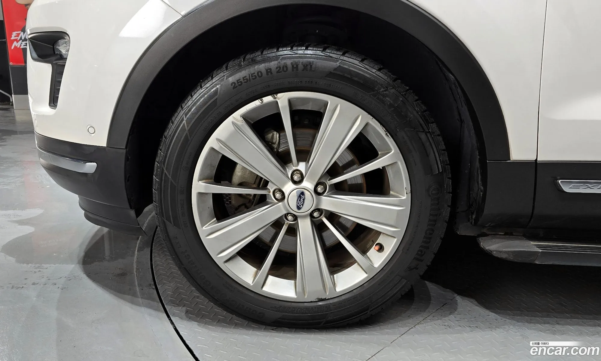 Ford Explorer 2018 1FM5K8FH1JGB23984 — 37