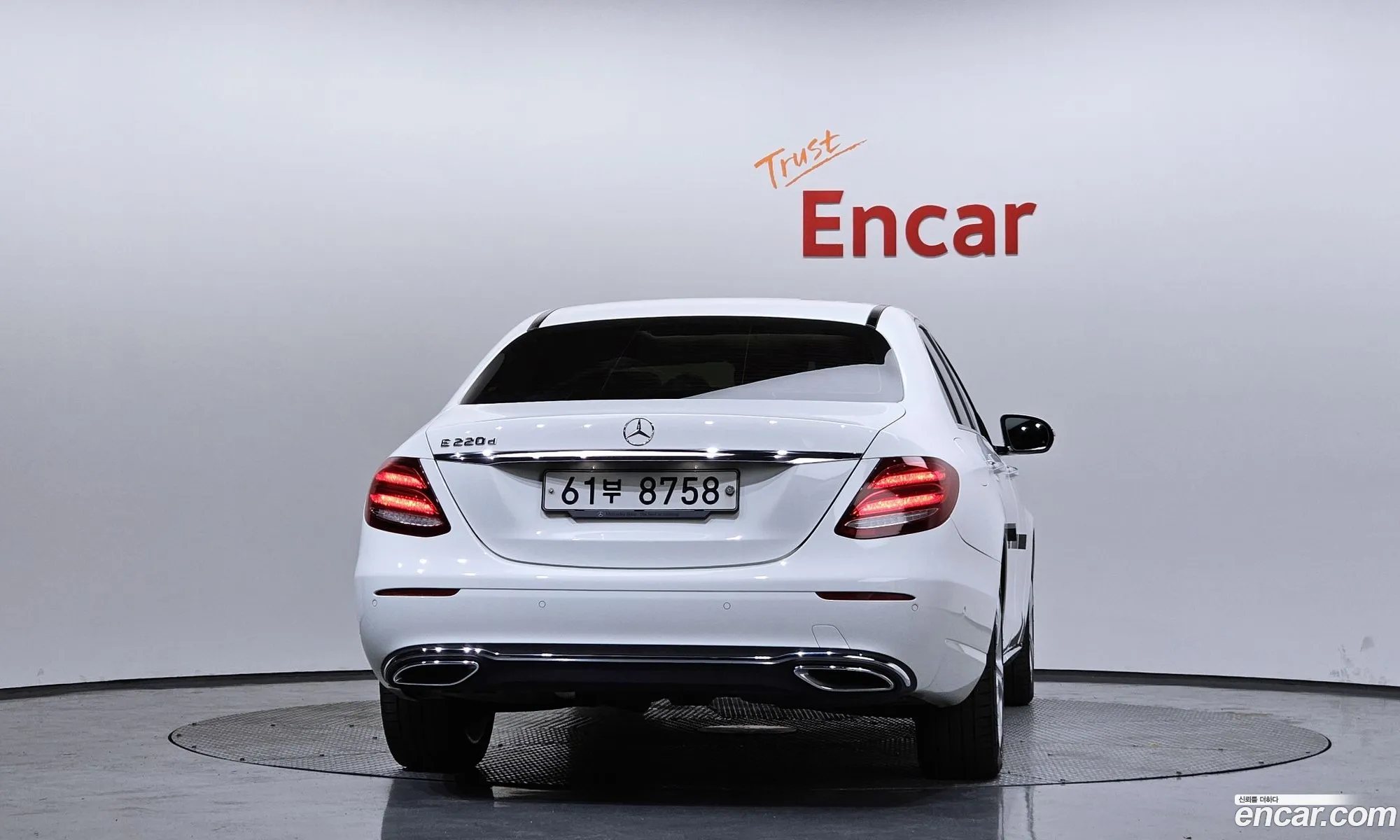 Mercedes-Benz E-Class W213 2017 WDDZF0EB4HA276449 — 13