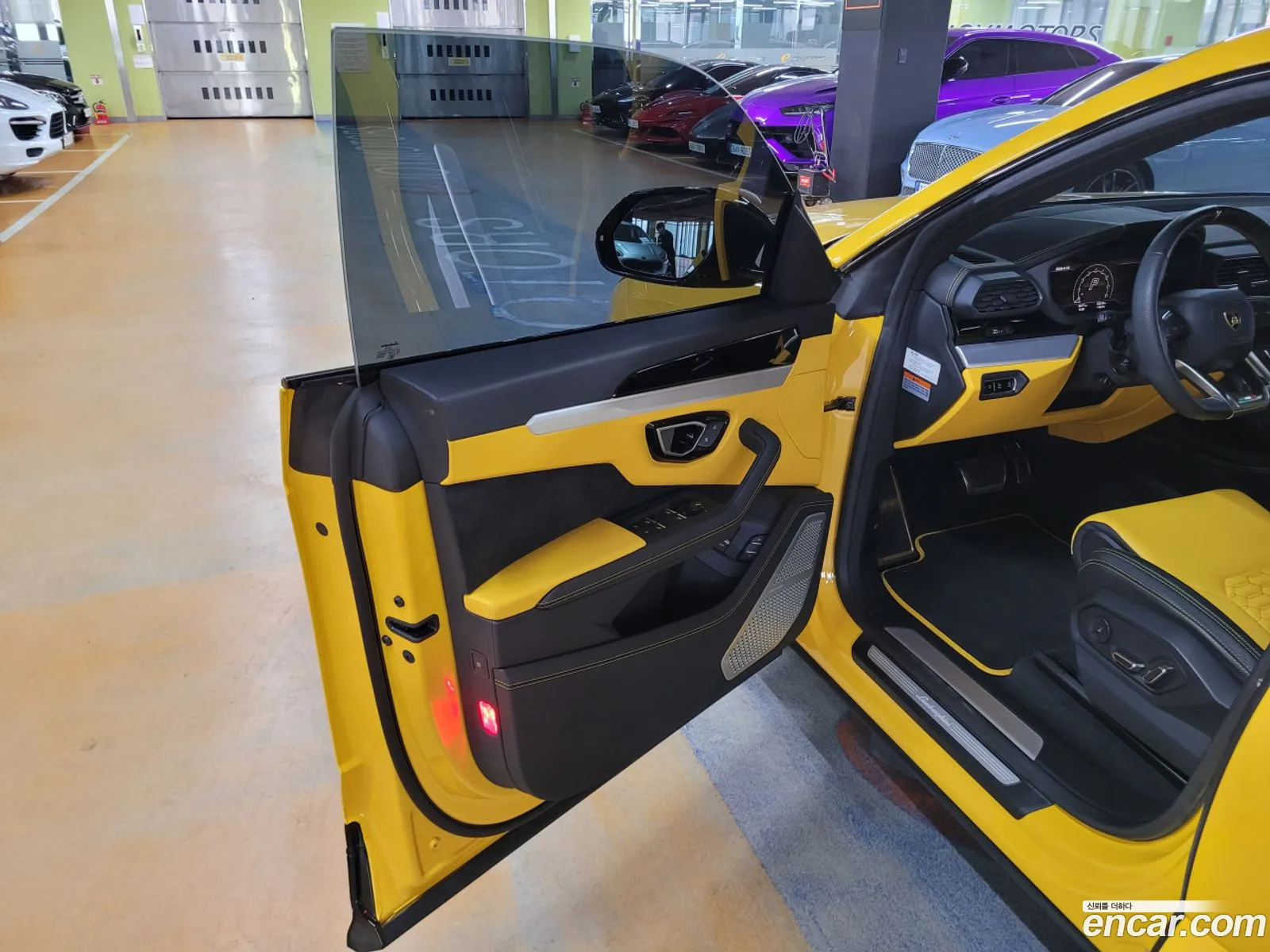 Lamborghini Urus 2021 — 4
