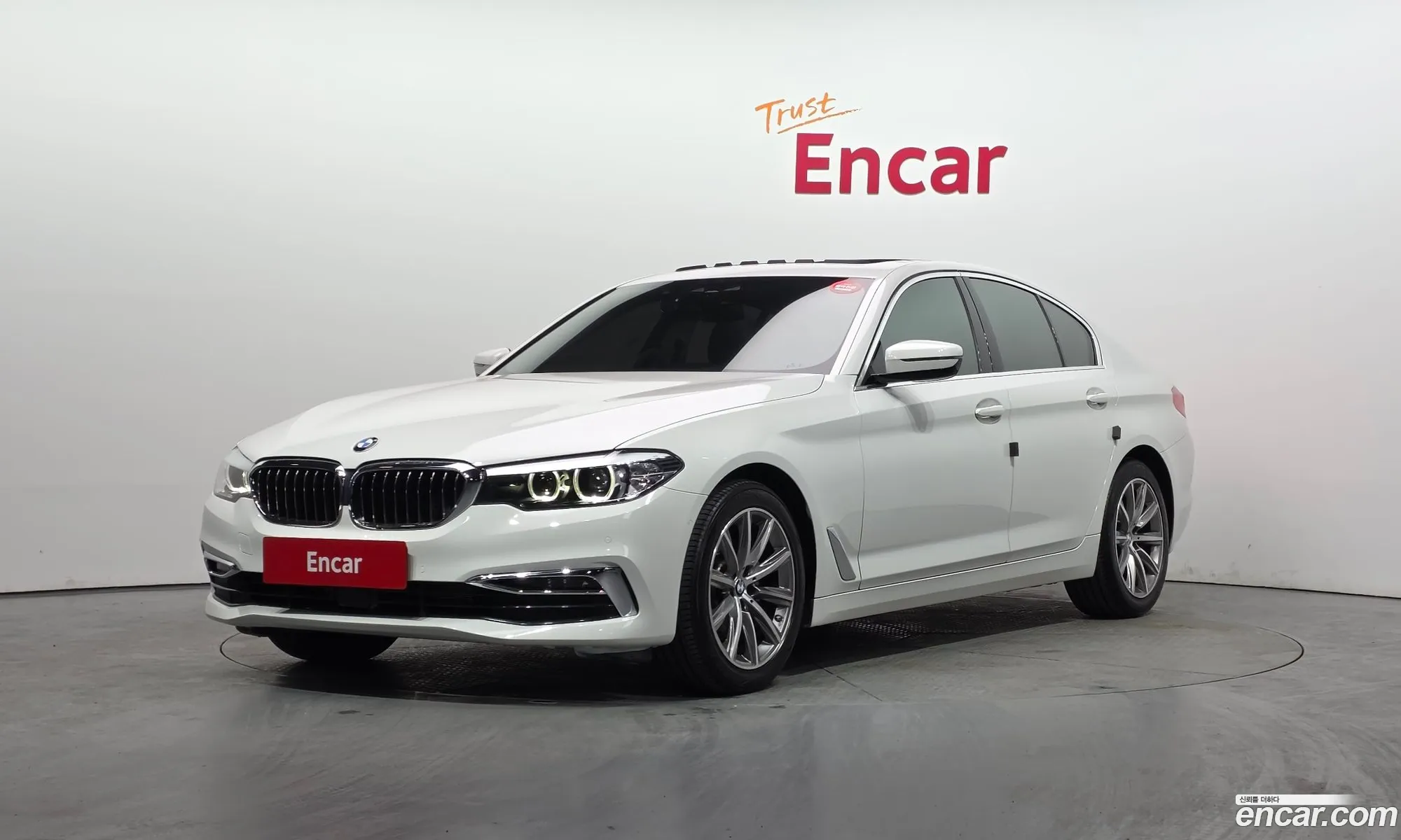 BMW 5 Series 2019 WBAJK7100KBP74176 — 24