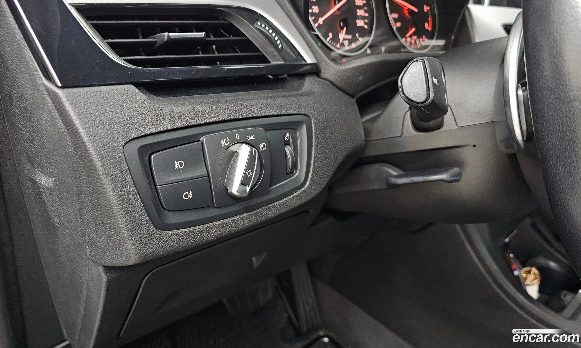 BMW X1 2018 WBAJJ110XJEF61493 — 26