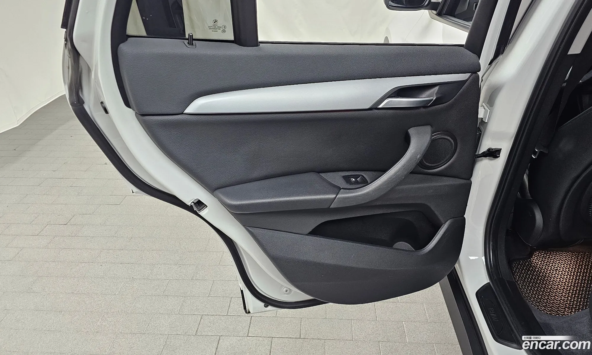 BMW X1 2018 WBAJJ110XJEF61493 — 15