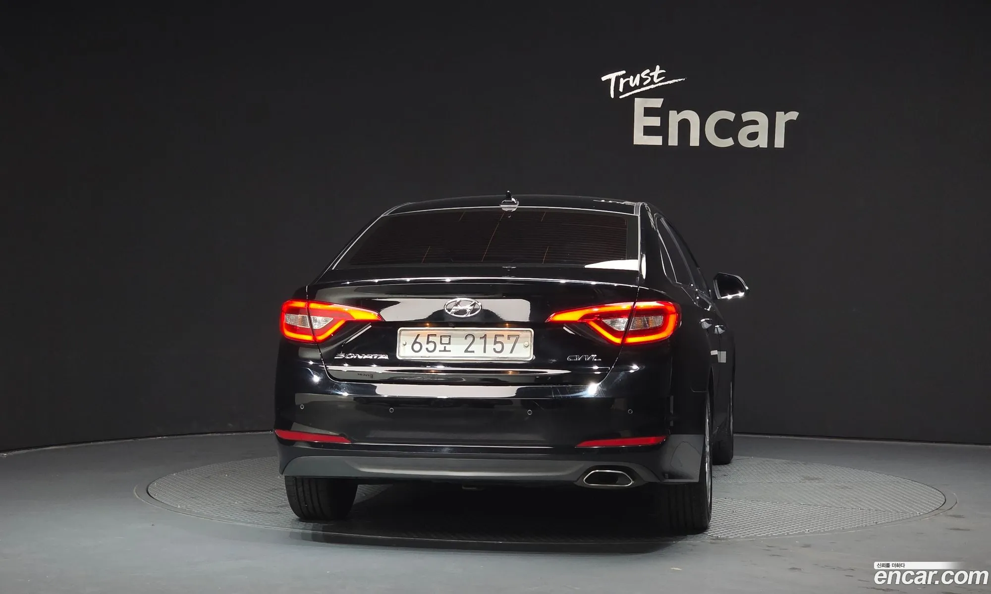 Hyundai LF Sonata 2015 — 18