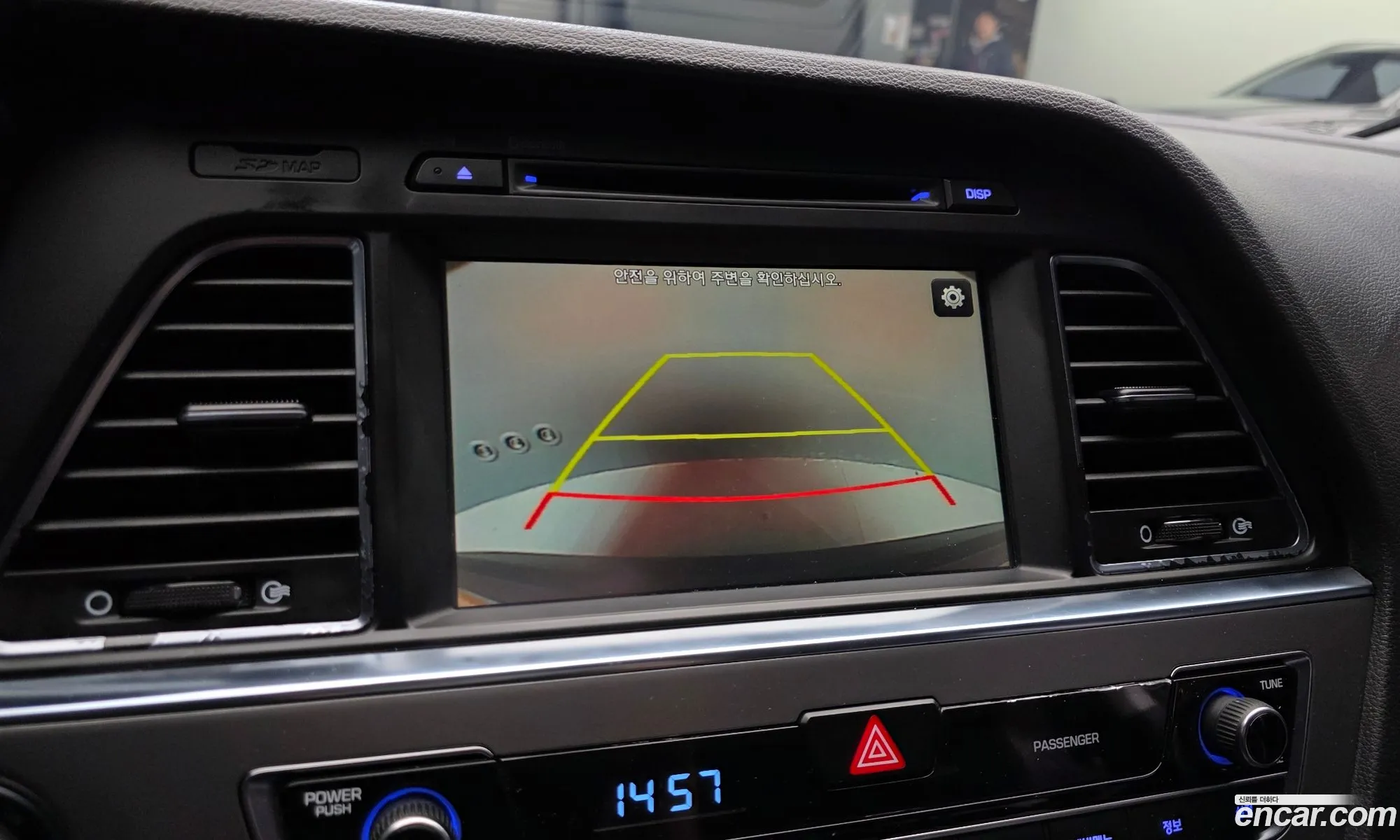 Hyundai LF Sonata 2015 — 9