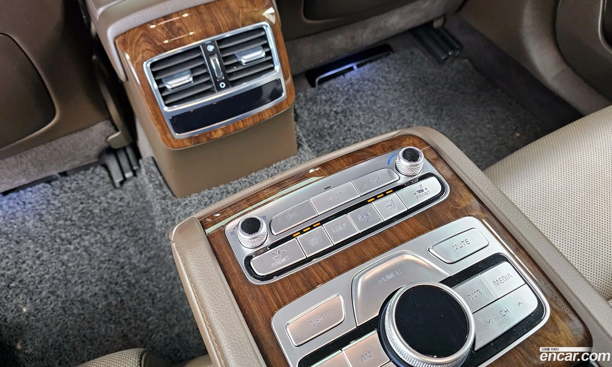 Kia The K9 2018 — 4