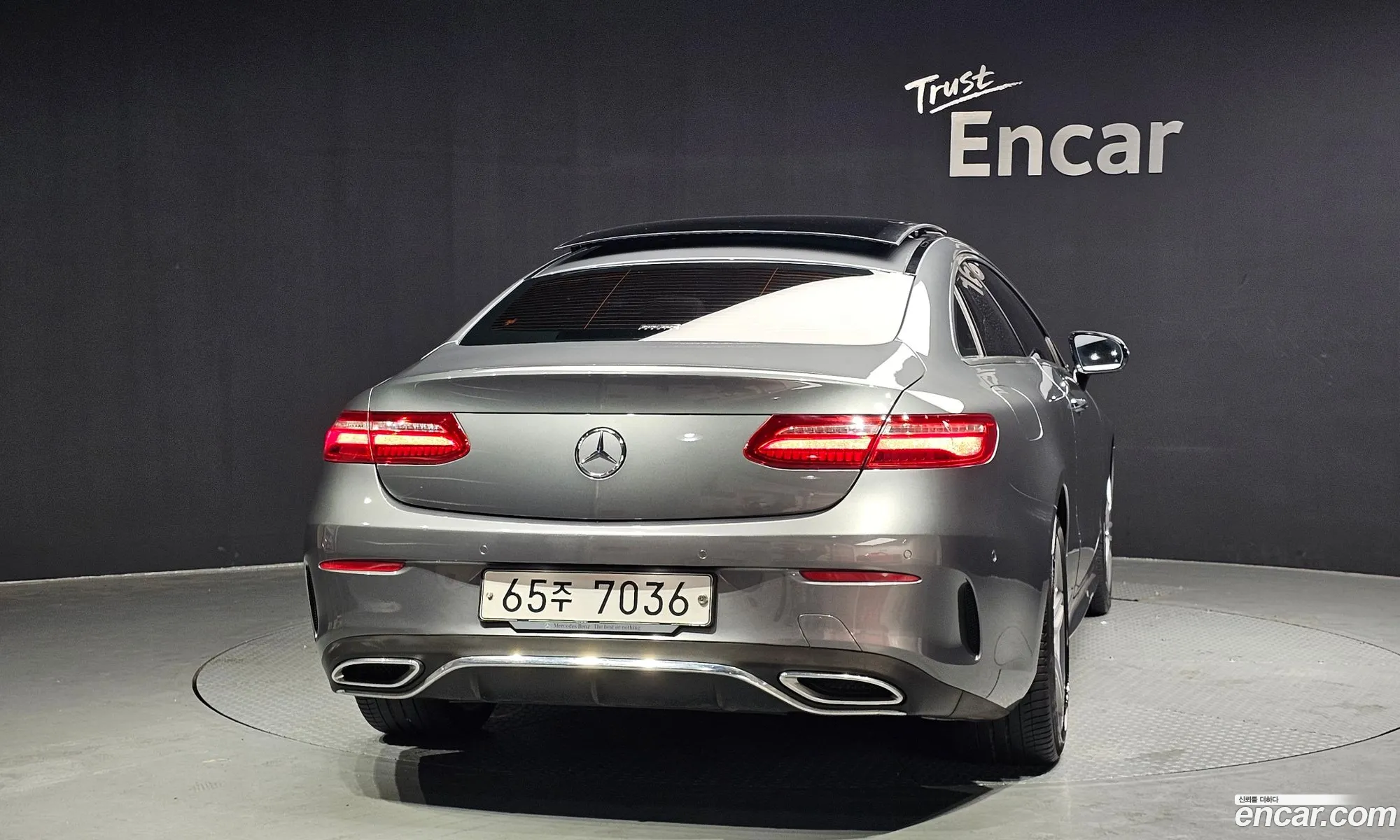 Mercedes-Benz E-Class W213 2019 WDD1J1EBXKF115633 — 10