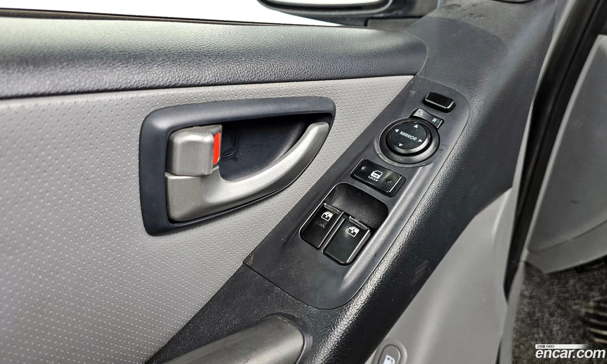 Hyundai Grand Starex 2015 — 17