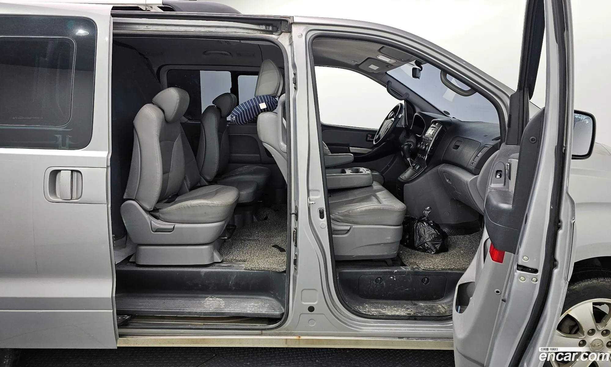 Hyundai Grand Starex 2015 — 16