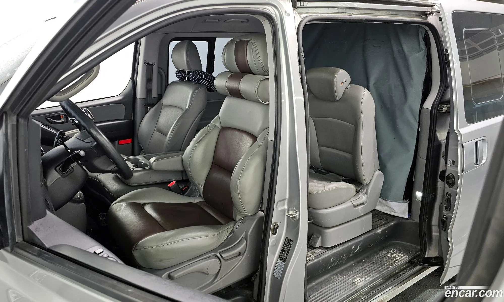Hyundai Grand Starex 2015 — 14