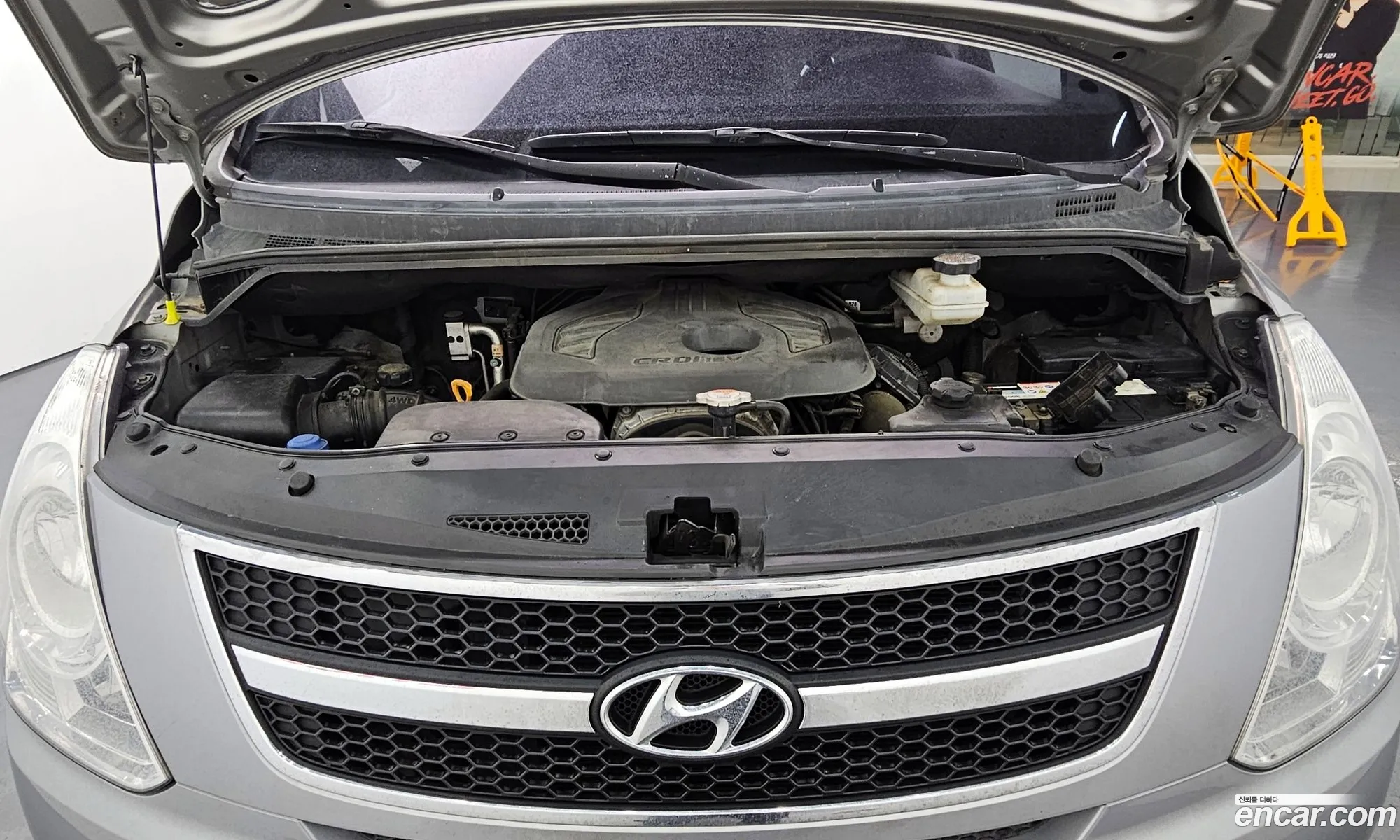 Hyundai Grand Starex 2015 — 19