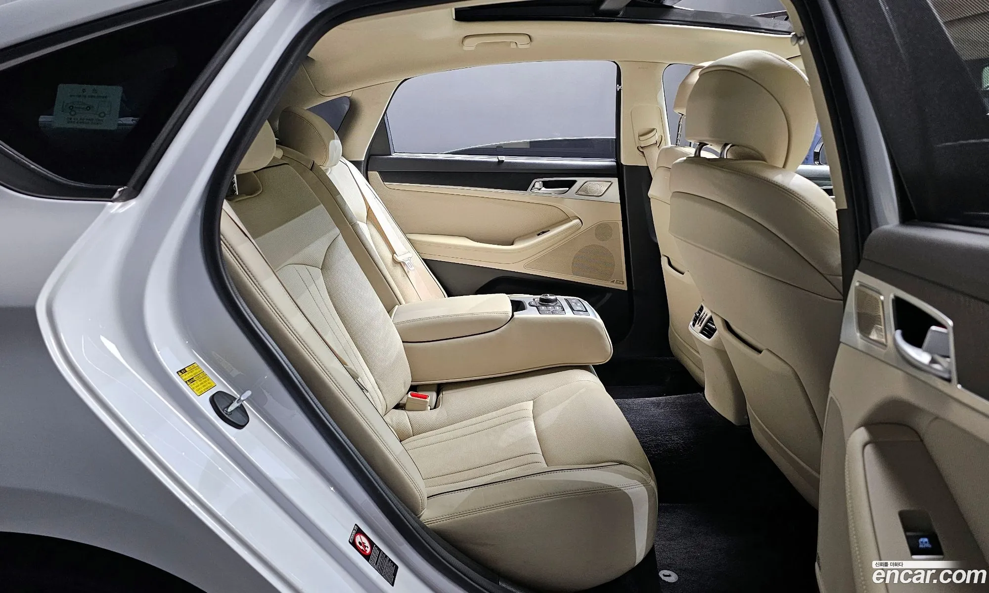 Genesis G80 2018 — 18