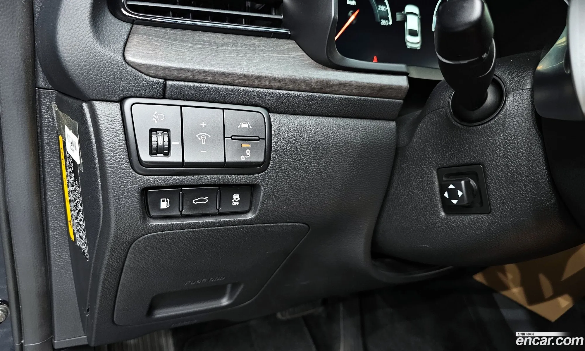 Kia K7 Premier 2019 — 25