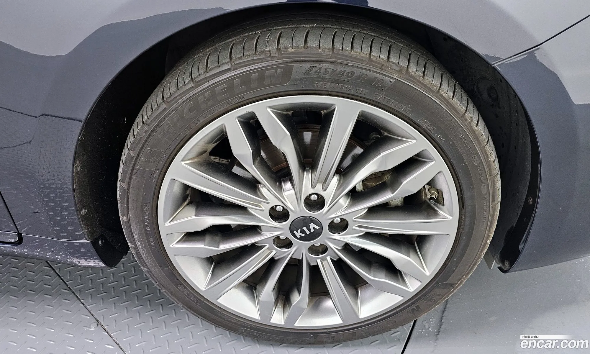 Kia K7 Premier 2019 — 30