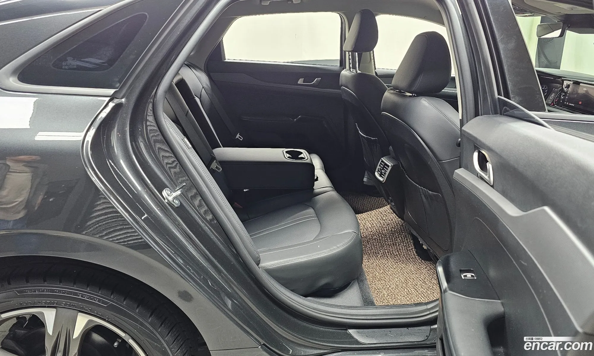 Kia K5 2021 — 12