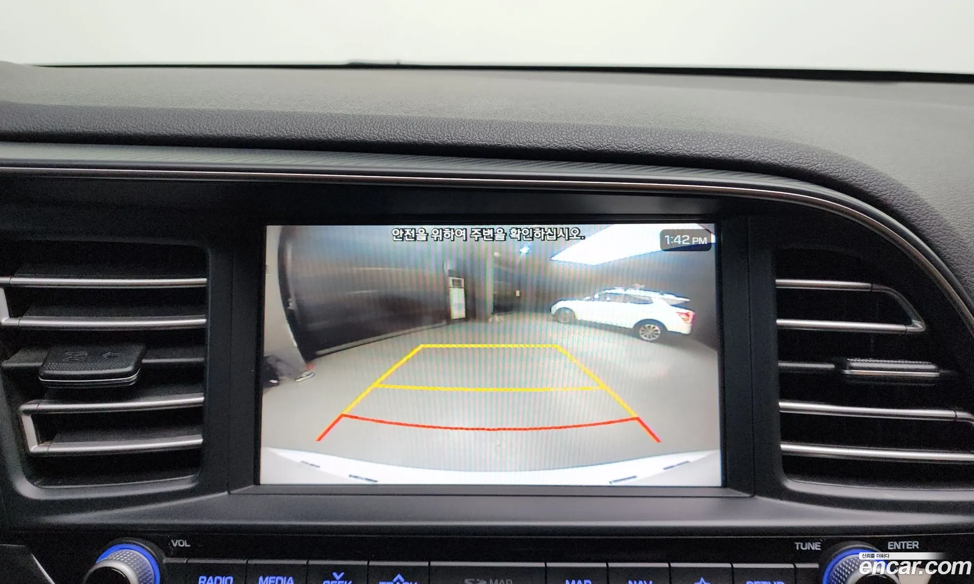 Hyundai Elantra AD 2020 — 19