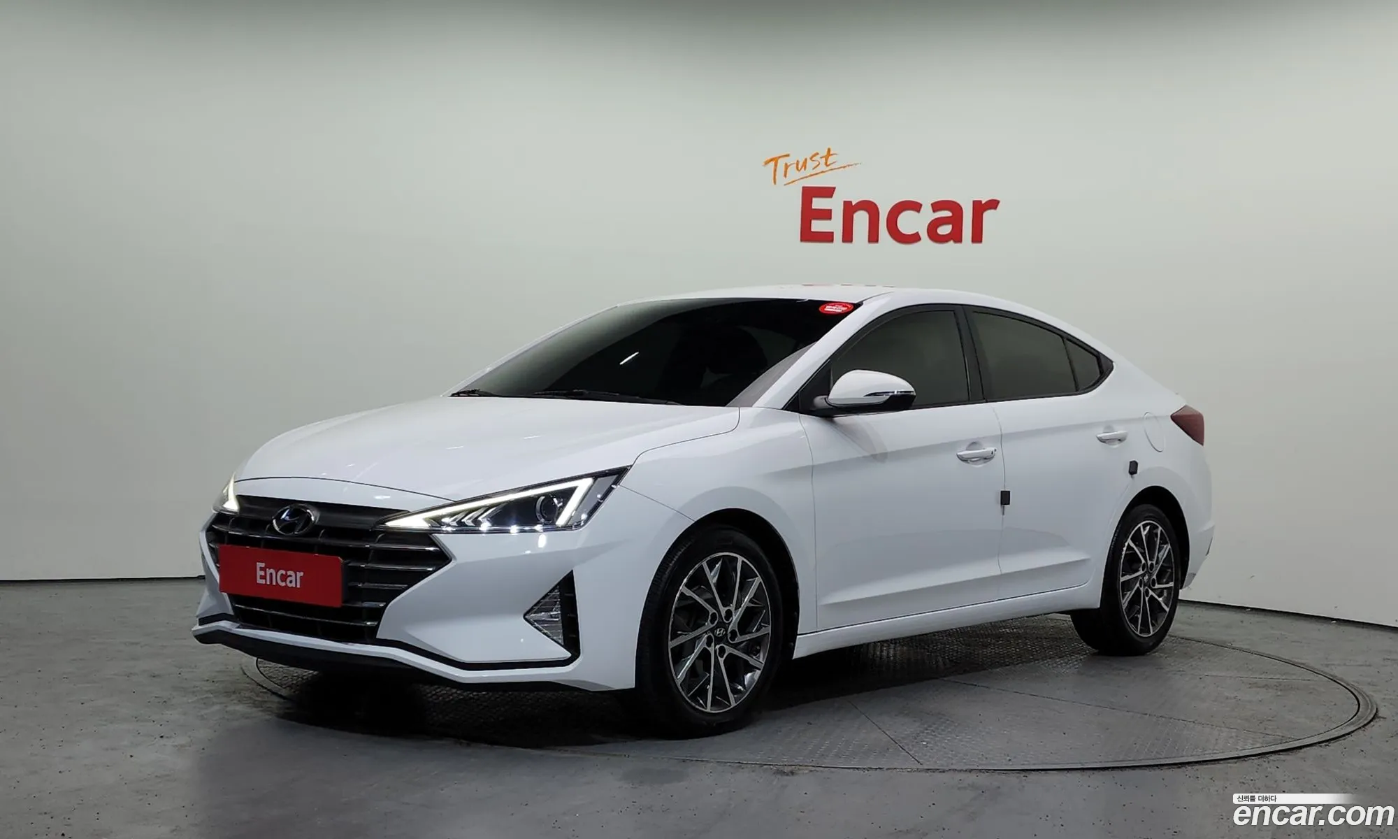 Hyundai Elantra AD 2020 — 25