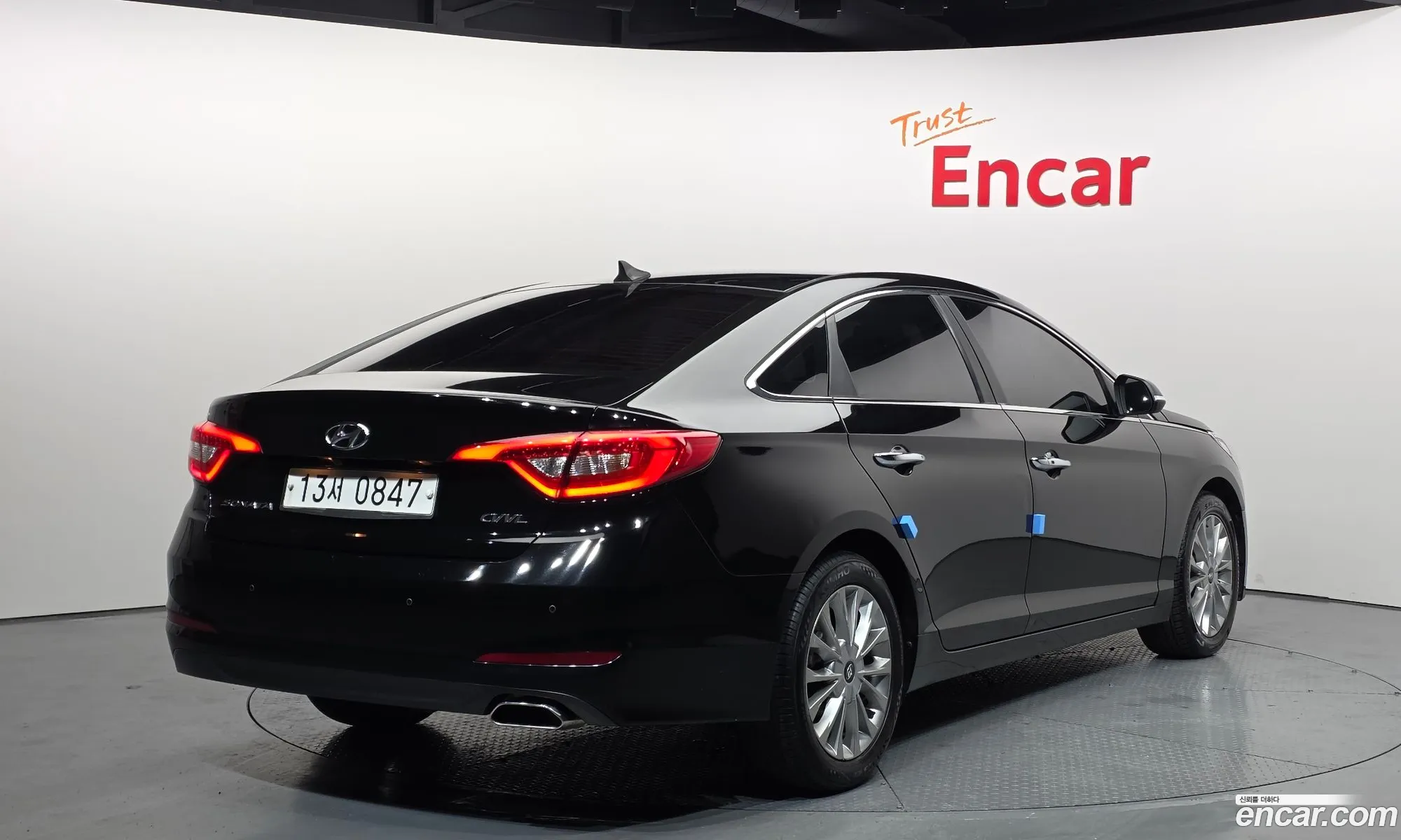 Hyundai LF Sonata 2016 — 11