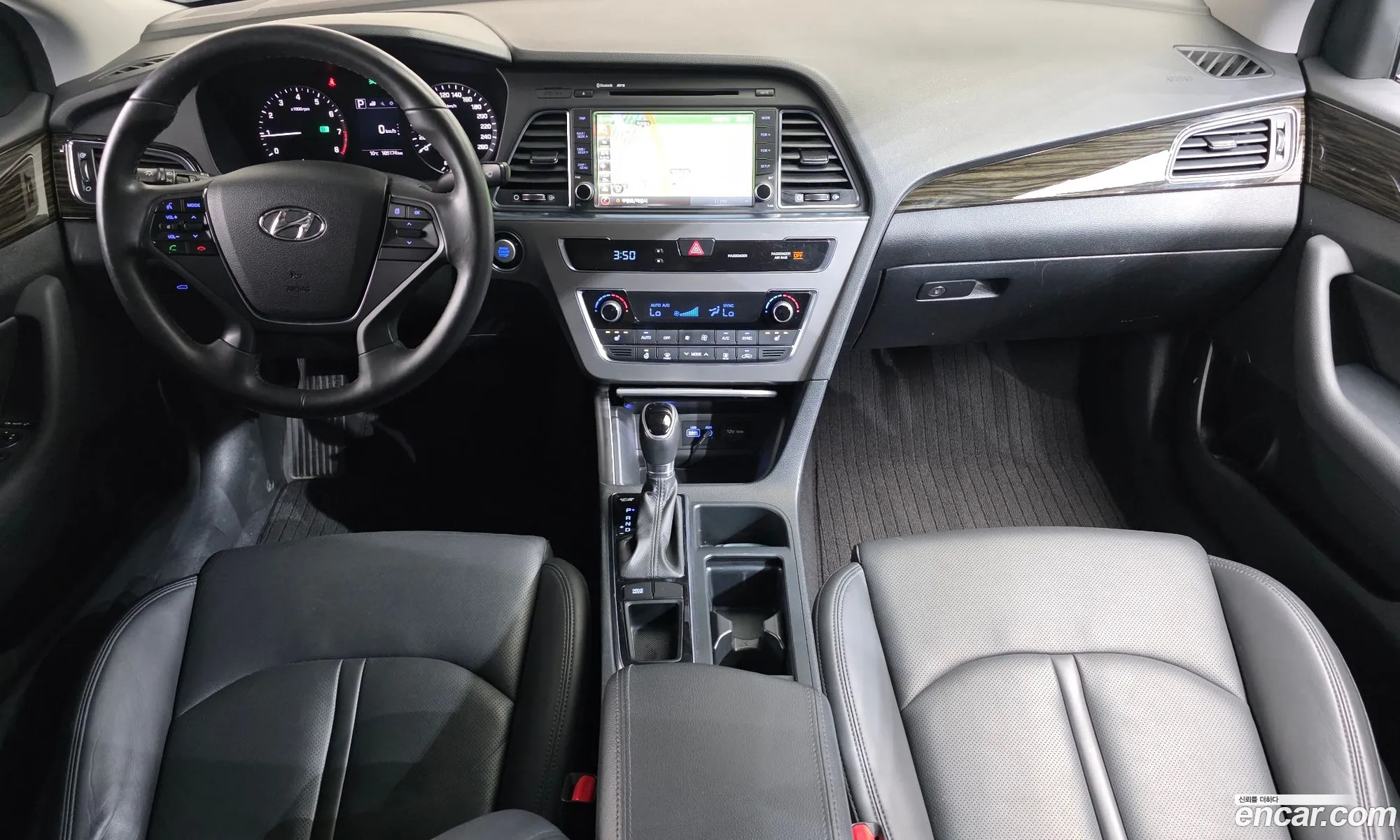 Hyundai LF Sonata 2016 — 16