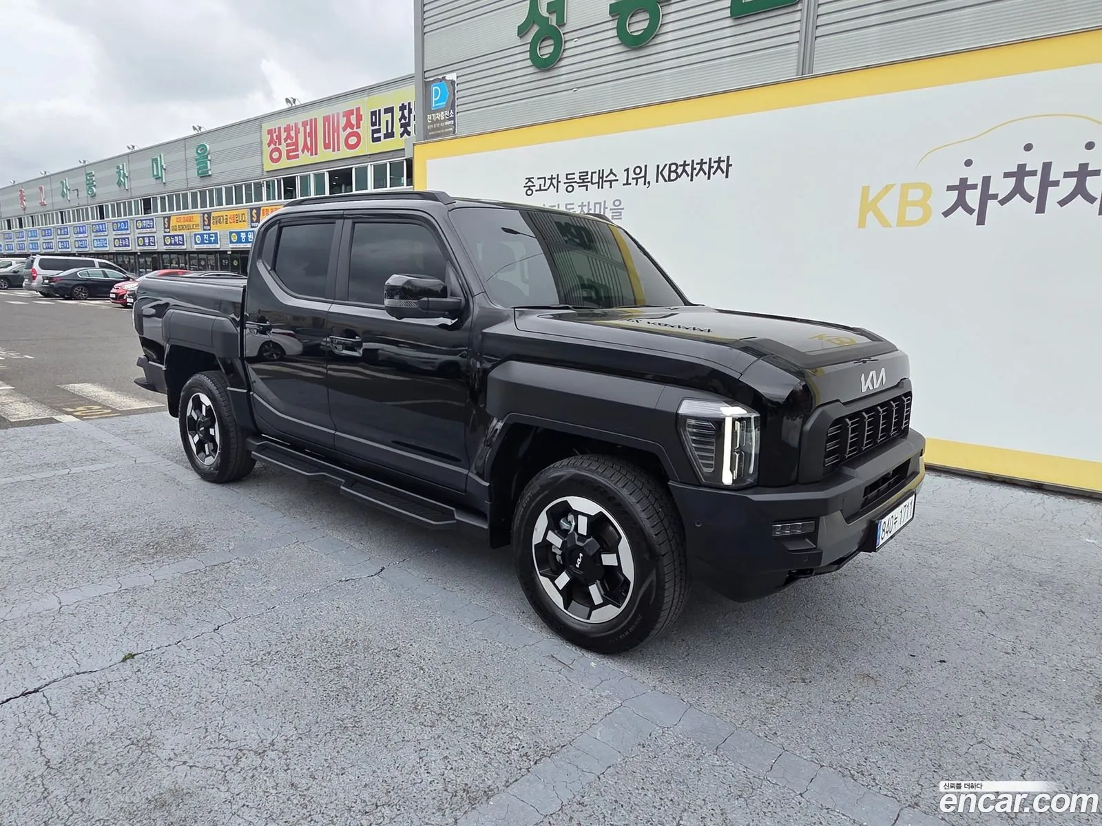 Kia Tasman 2025 — 7