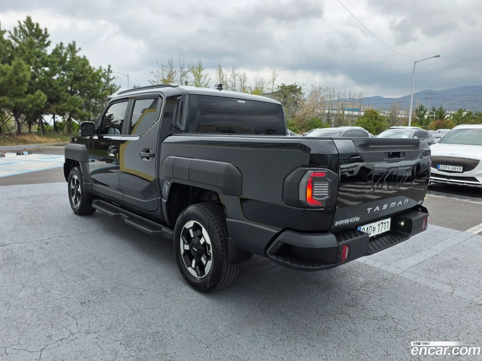 Kia Tasman